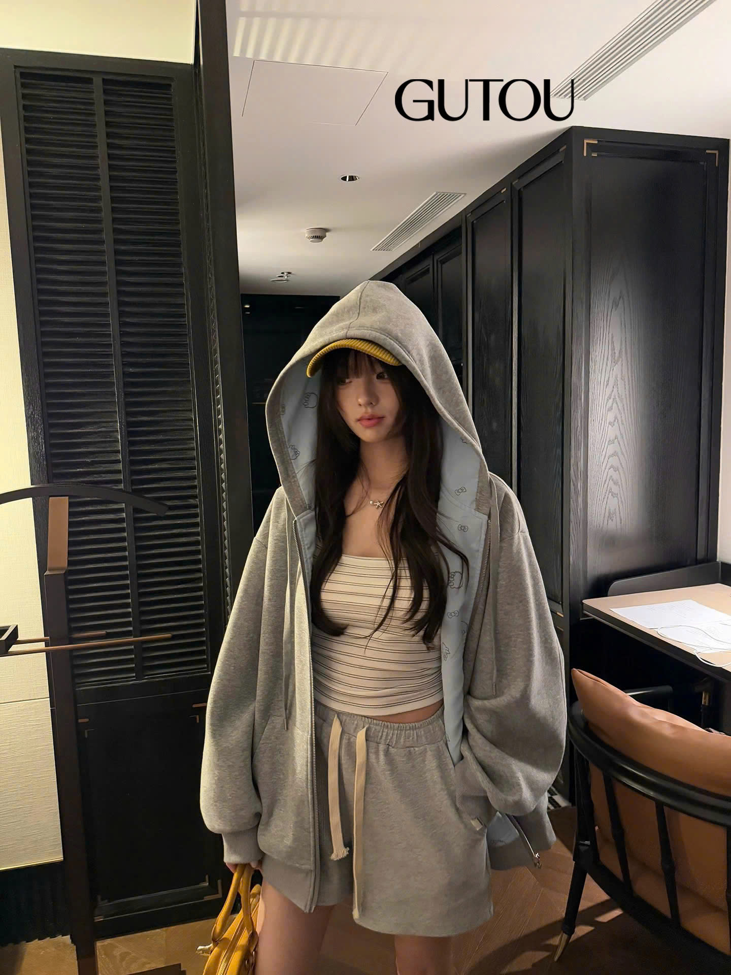 [ GUTOU ] Áo Hai Dây Sọc Ngang Basic