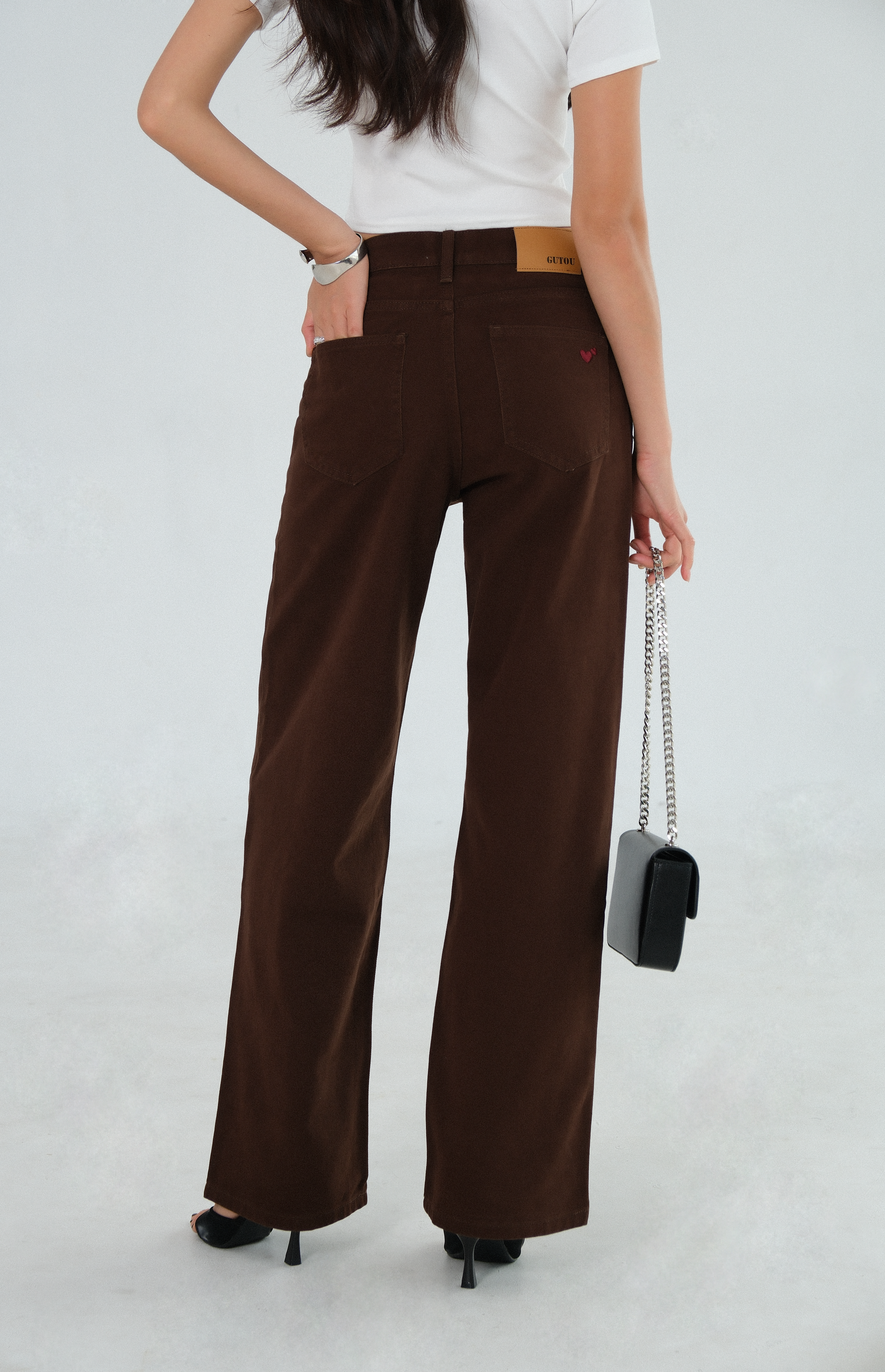 [ GUTOU ] Quần Jean Suông Heart Embroi_thumbnail_13