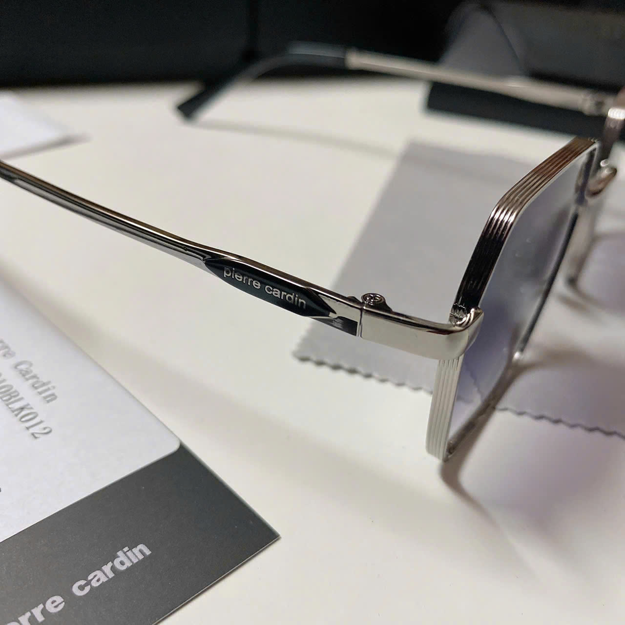 Mat Kinh Pierre_thumbnail_5