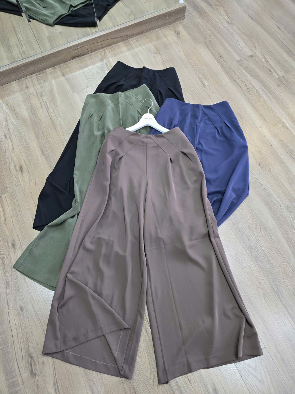 QT226 - QUẦN TÂY ỐNG RỘNG_thumbnail_7