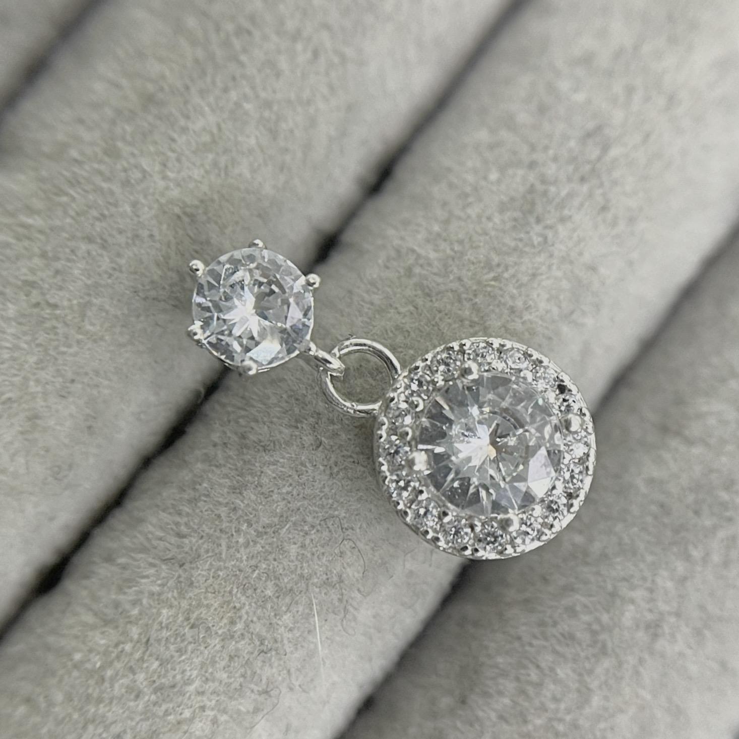 Khuyên kiểu bạc xi bạch kim đá lớn rơi