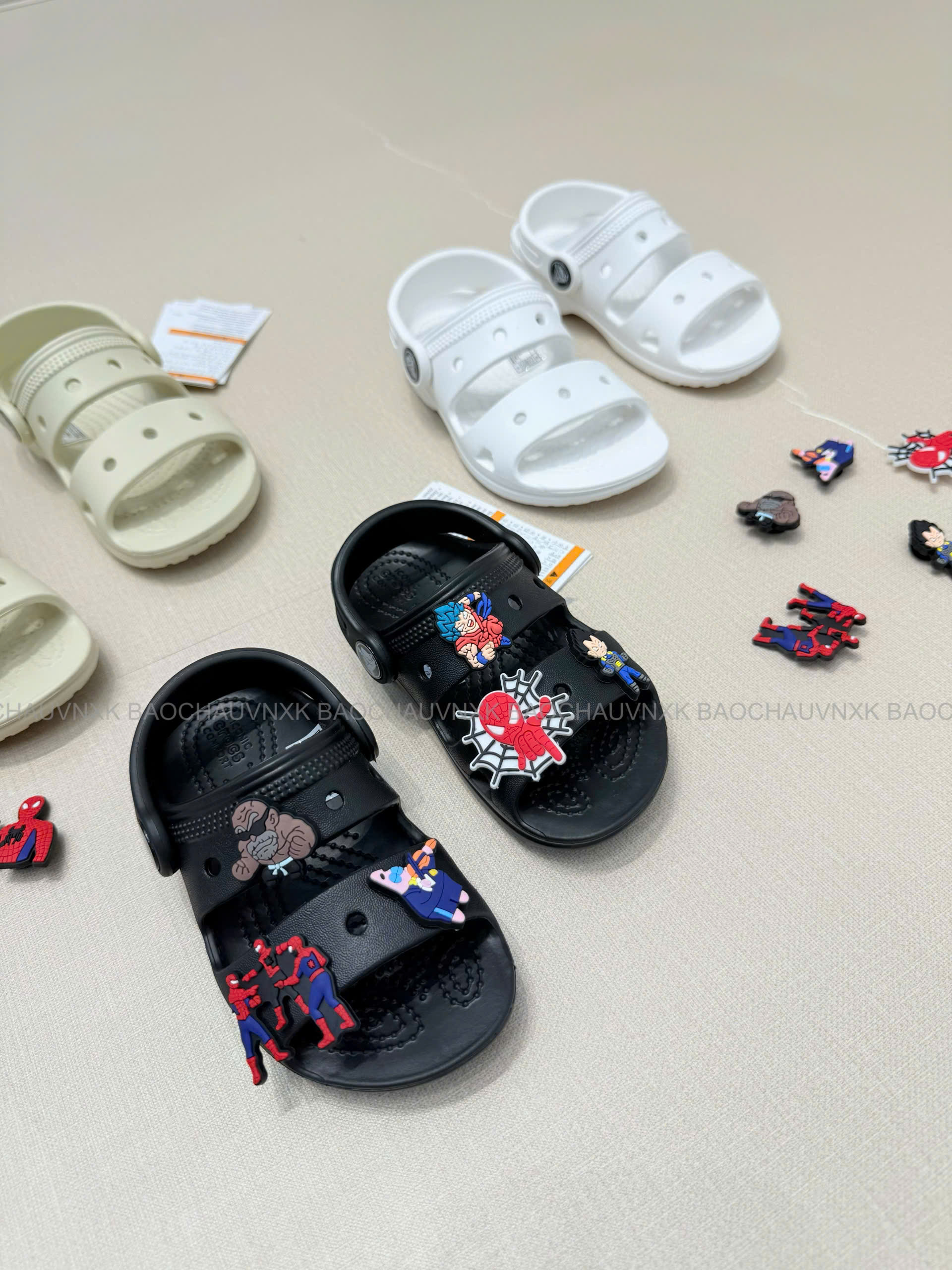 SALE S814  SANDAL  BÉ 3 MÀU (TẶNG 6 CHARM)_thumbnail_10