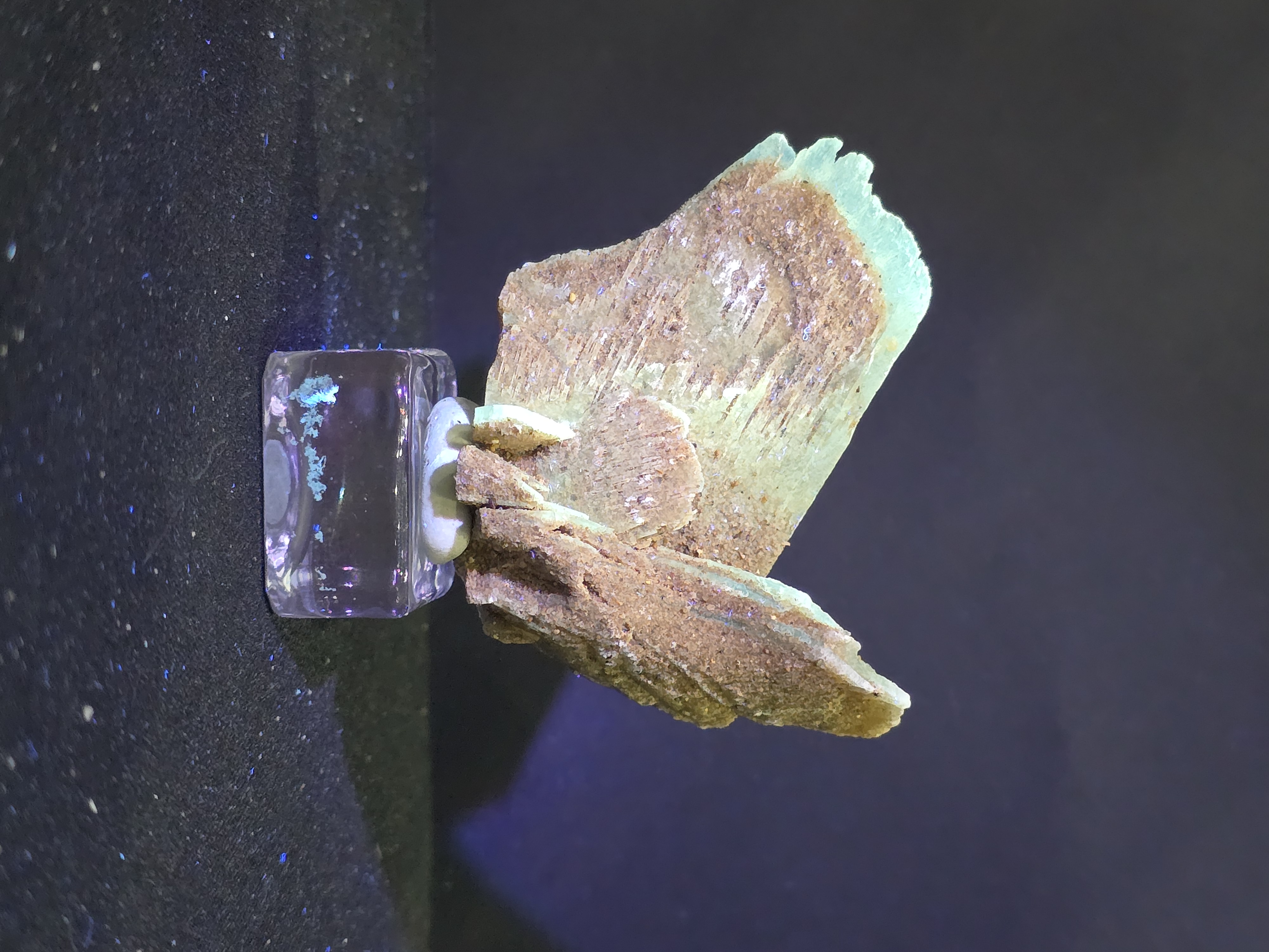 Tinh Thể Hoa Hồng Sa Mạc Desert Rose (có phản ứng UV) - Nội Mông_thumbnail_22