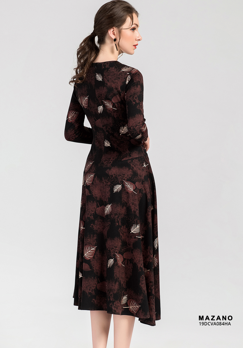 Đầm len nâu họa tiết lá cây_thumbnail_3