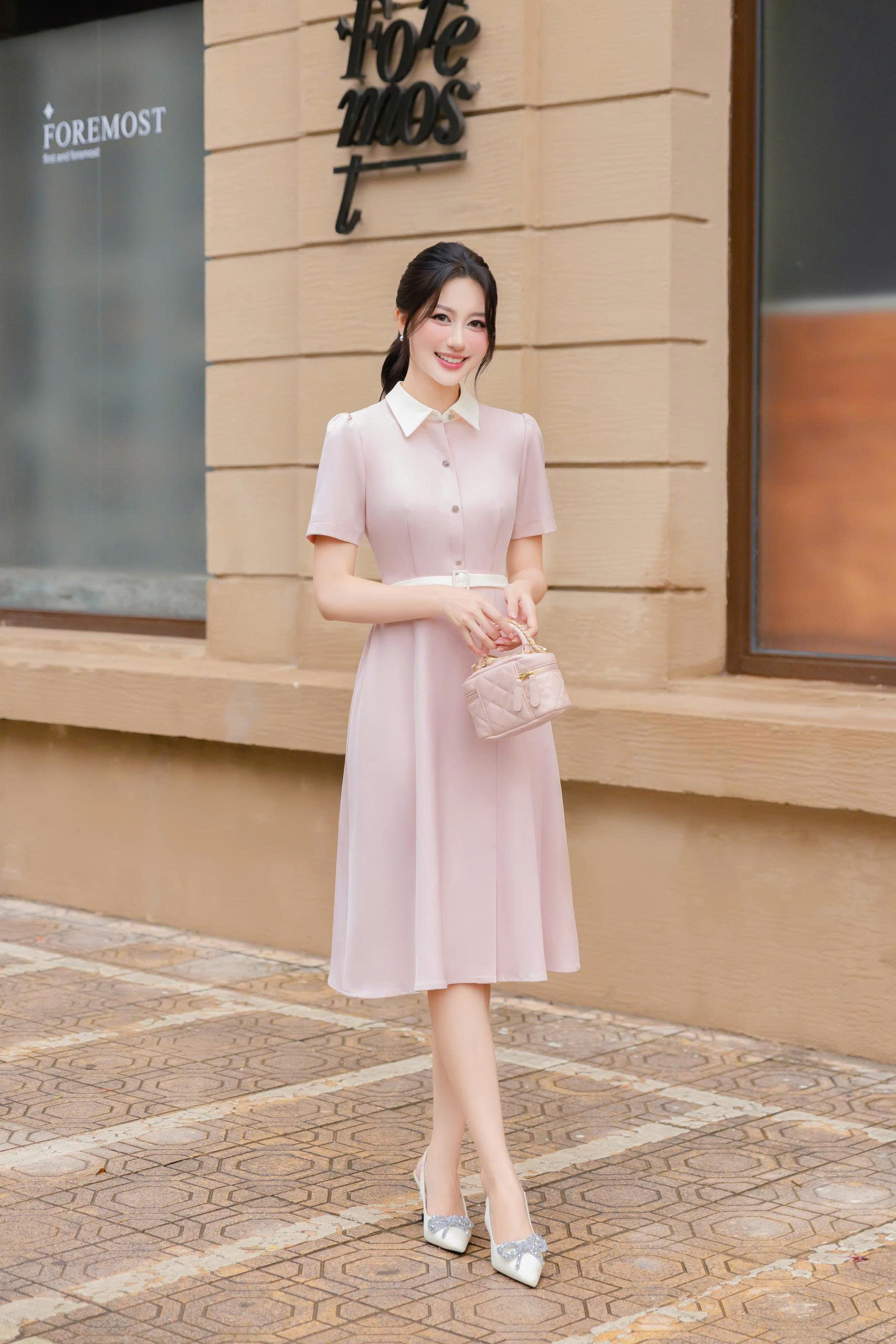 Váy đai eo ly lệch