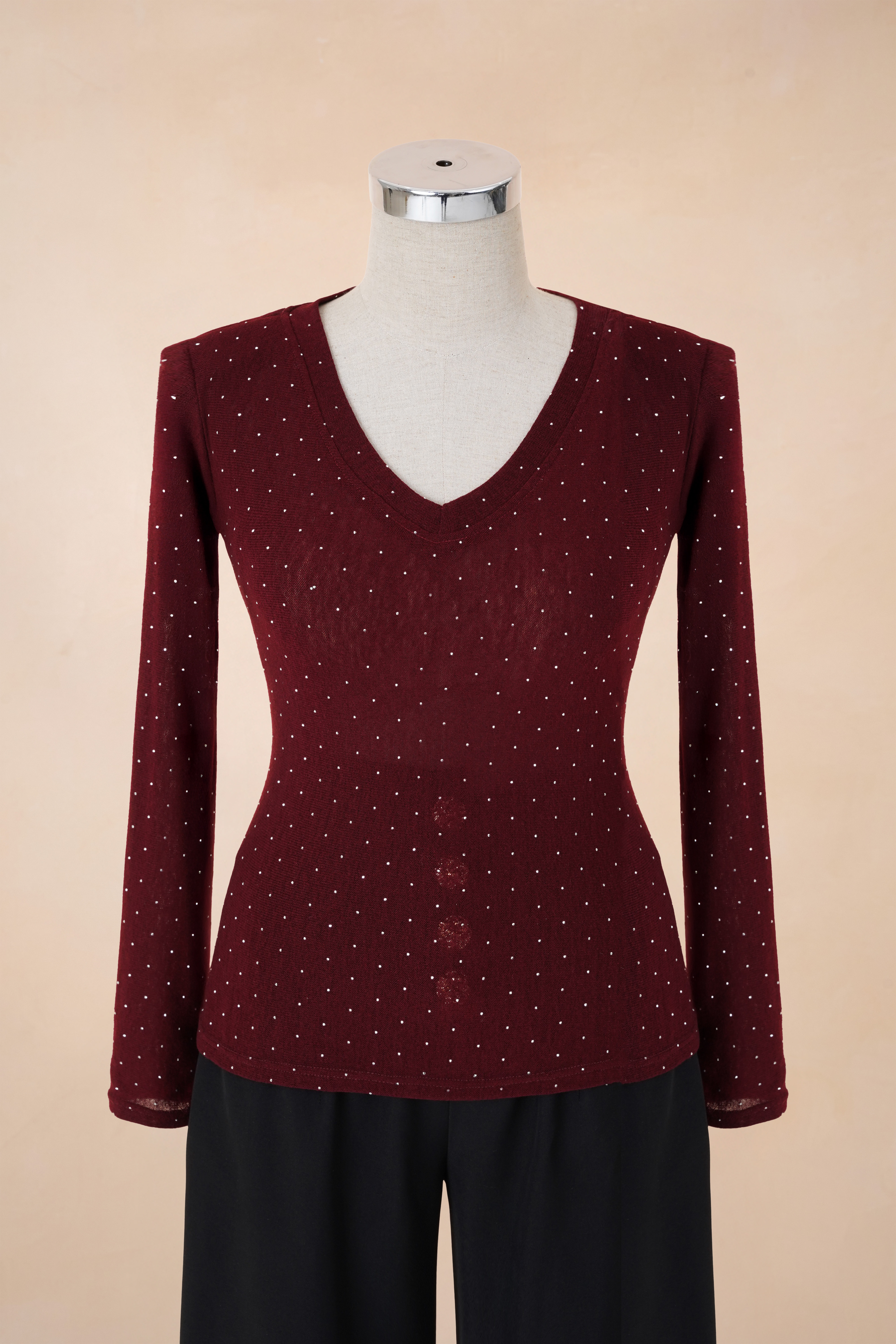 Áo Cổ V Tay Dài Chấm Đá_thumbnail_4