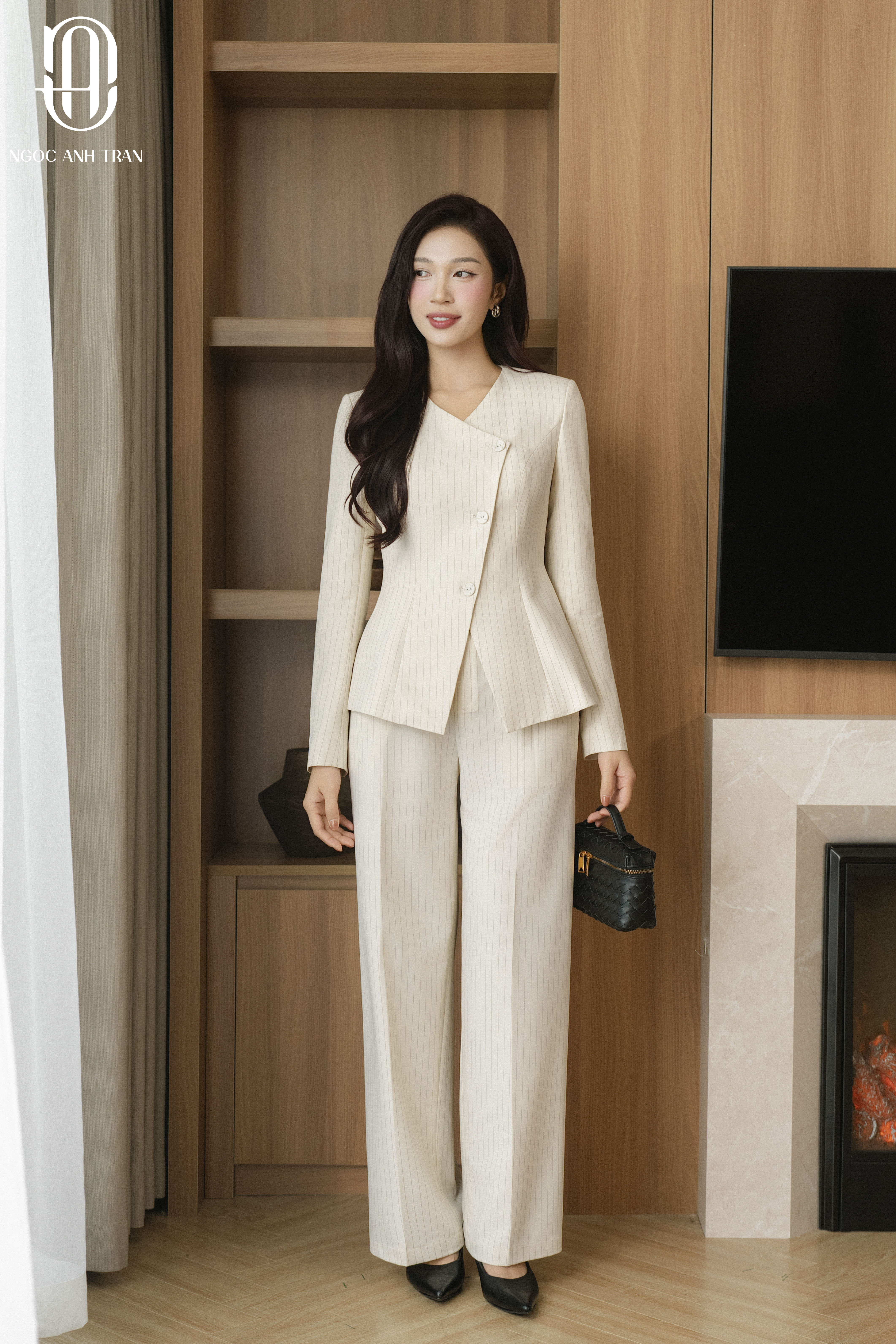 Q173 - Quần suông kem kẻ