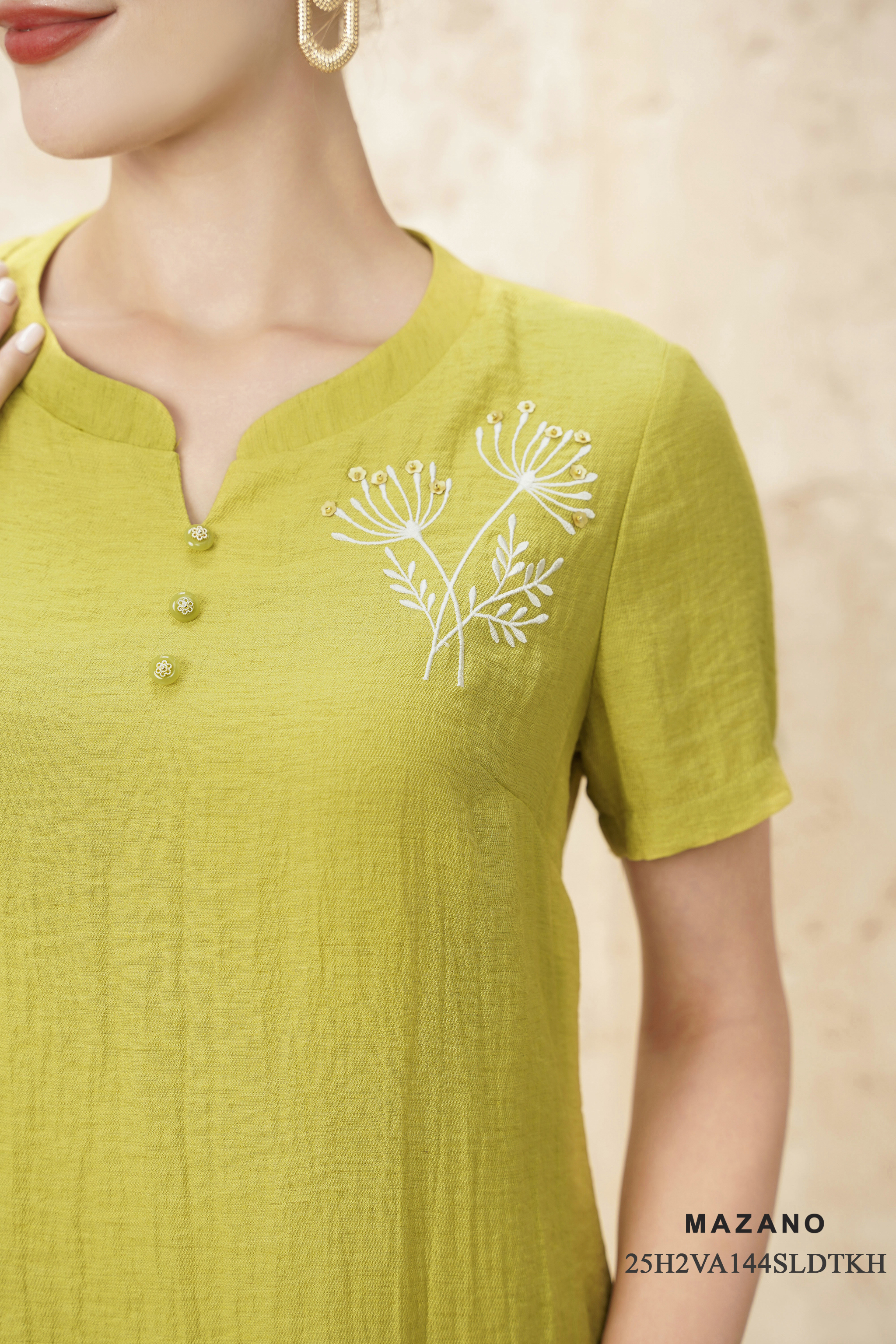 Váy Đầm Suông Vải linen lụa Thêu đính trang trí Cổ tàu cách điệu Tay ngắn Dài ngang bắp chân_thumbnail_4