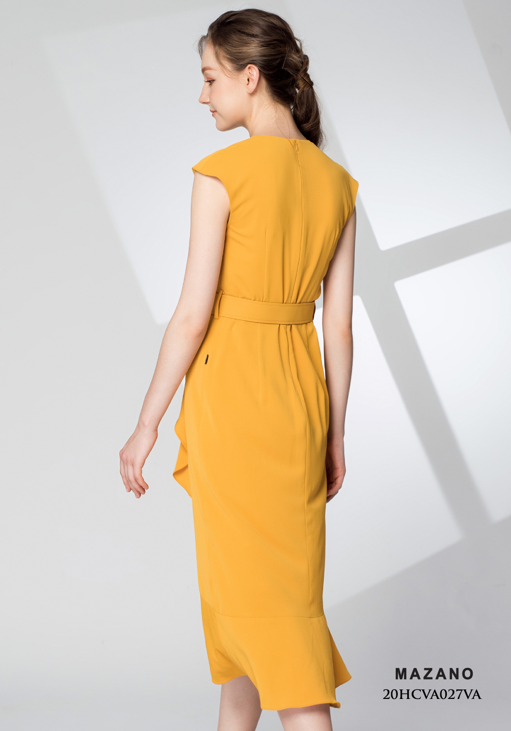 Đầm vàng chân bèo thắt dây lưng_thumbnail_1