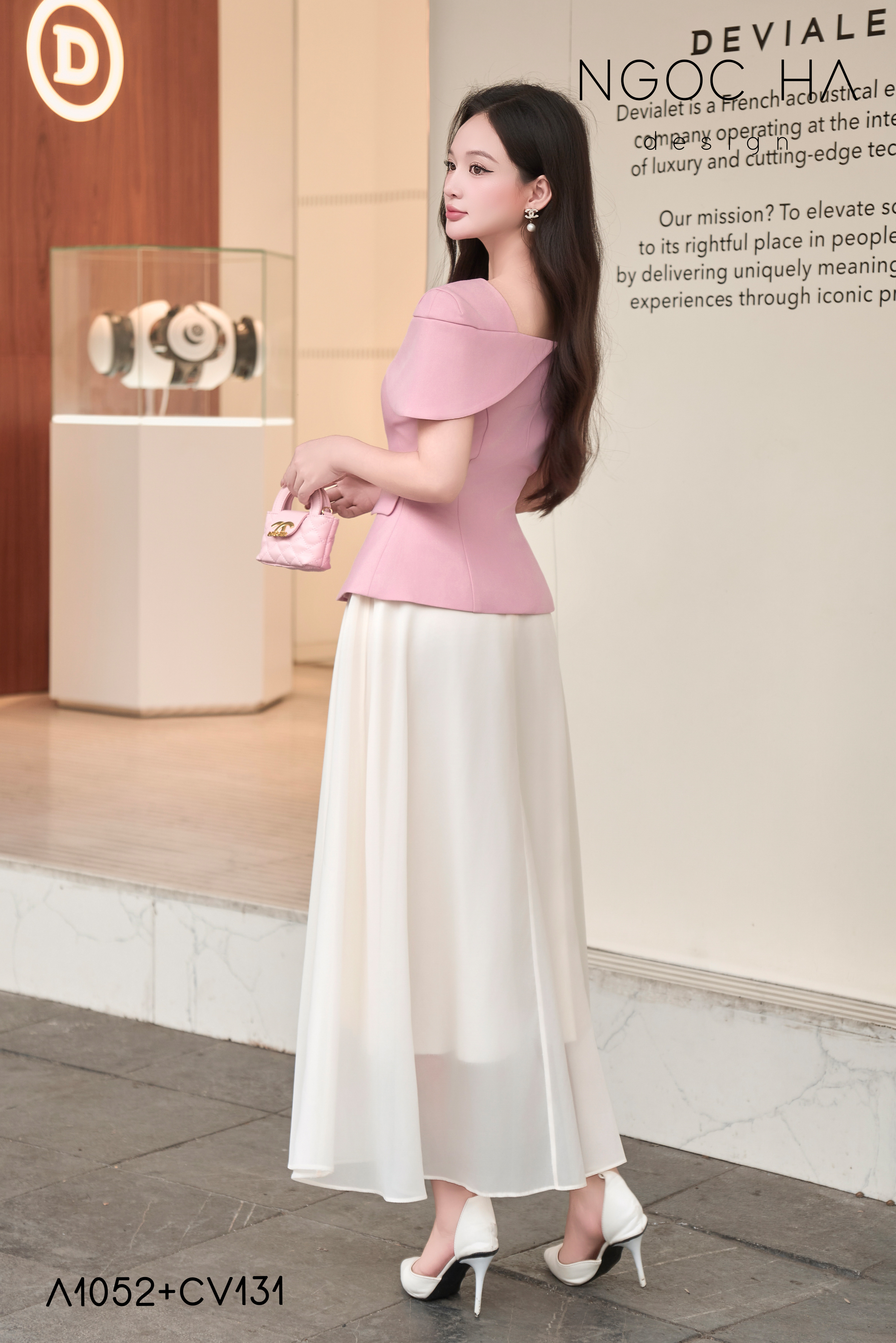 Diana Top_ Áo Vest Choàng Vai Đính Cúc Màu Hồng A1052