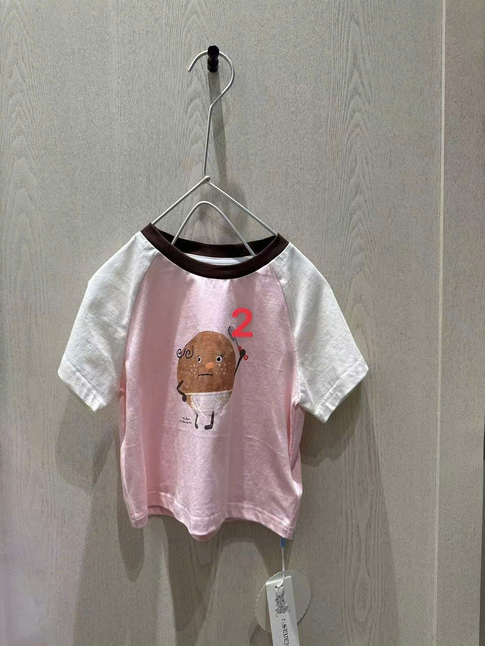 (H166) Áo thun cộc tay hồng cổ nâu hãng Seven