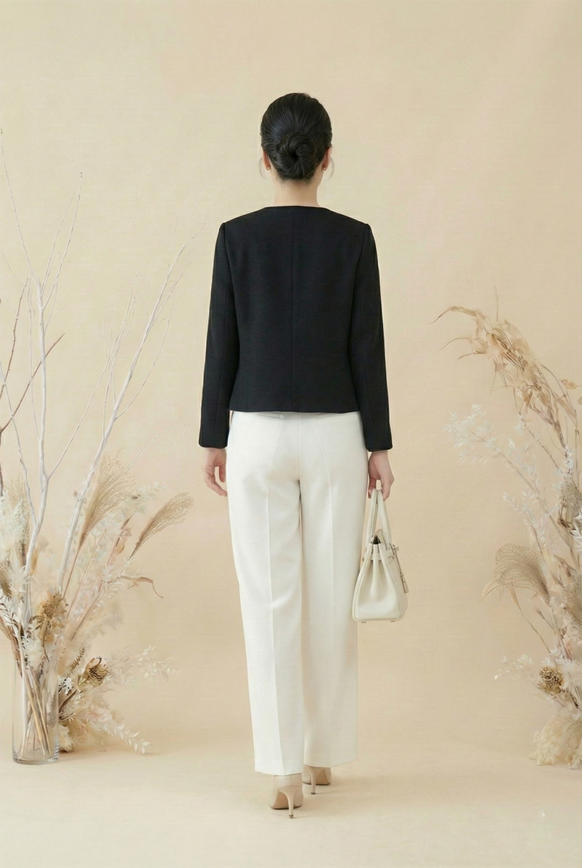 Áo khoác ngắn Vải dạ Đính hoa thủ công Cổ tròn Tay dài Dài qua eo