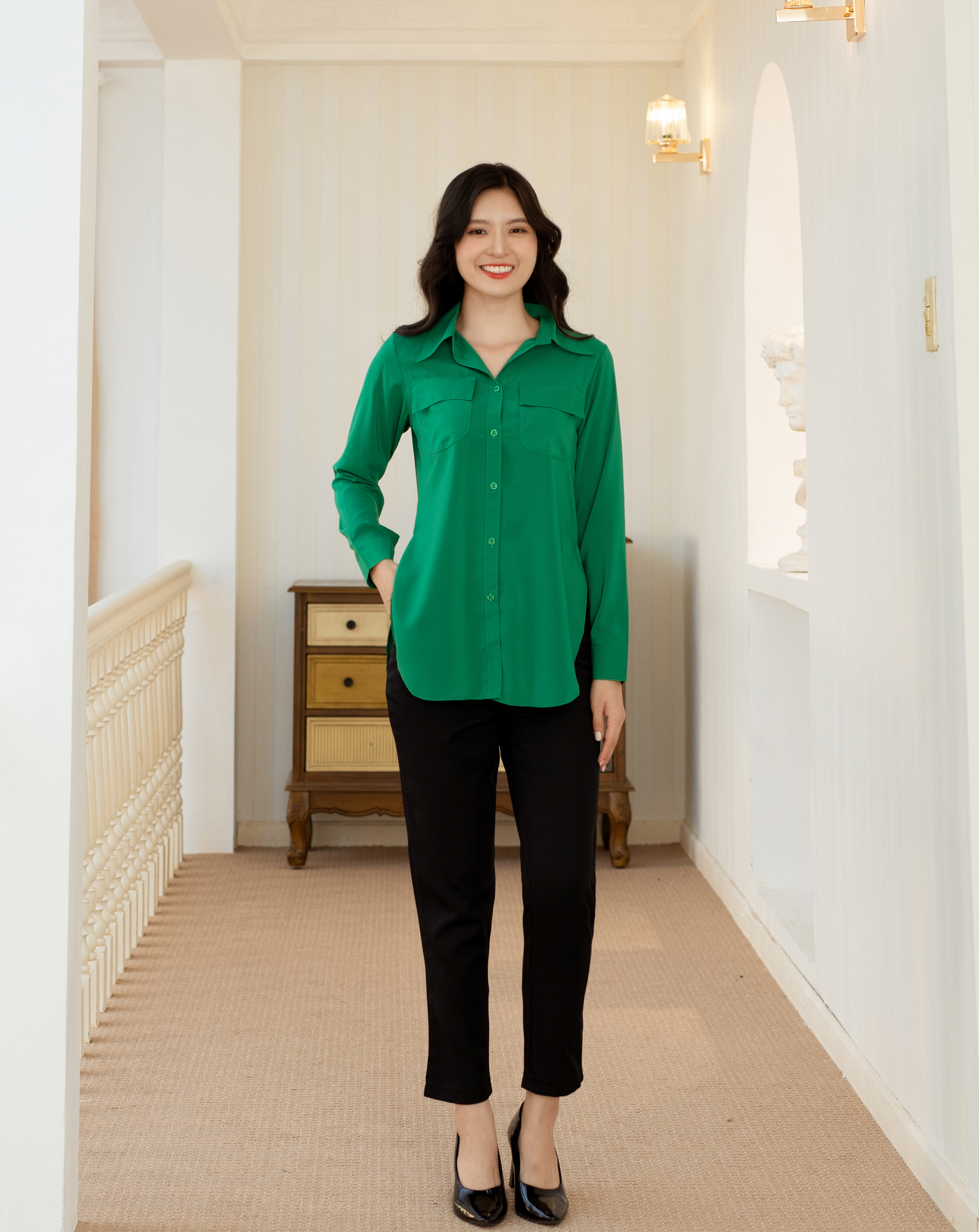 Sơ mi form dài xẻ eo cao xinh xắn_thumbnail_17