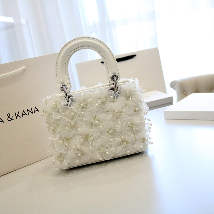 Túi Xách Hoa Ngọc Trắng