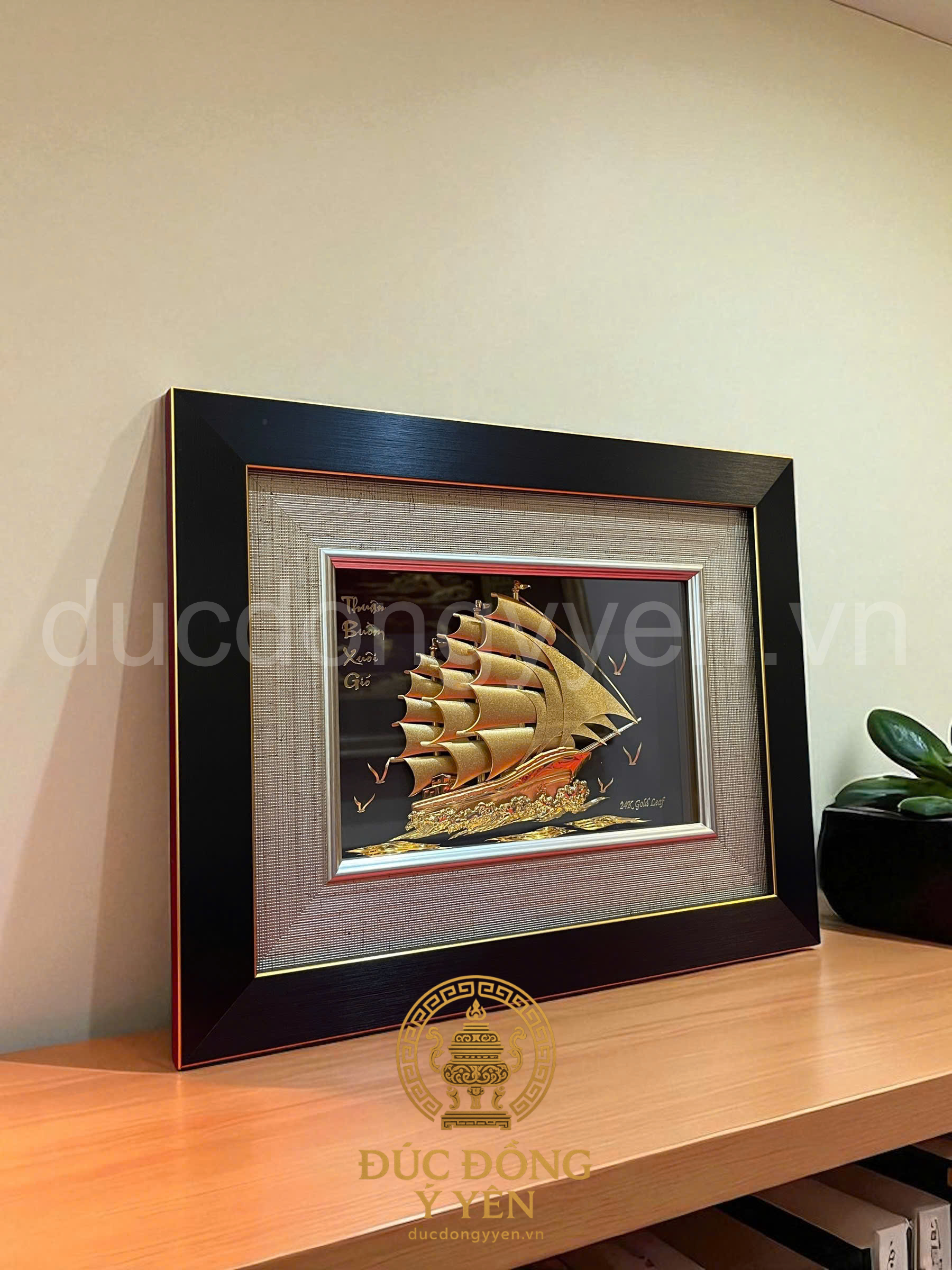 Tranh thuận buồm xuôi gió mạ vàng 24k kích thước 34 cm x 27 cm_thumbnail_1