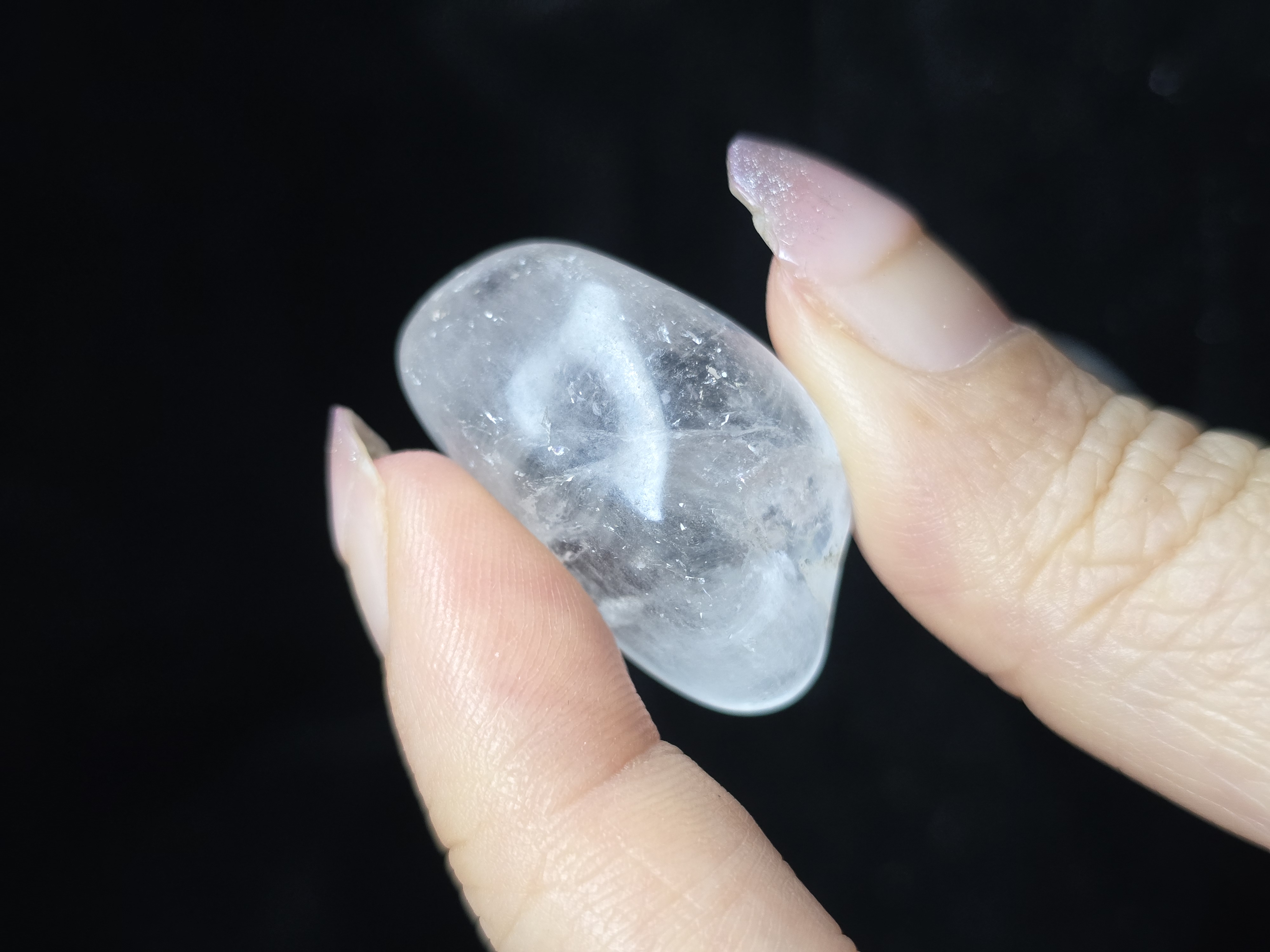 Đá cuội đã mài bóng / Tumbled Đá Thạch Anh Trắng Trong size 2 - 3 cm/viên_thumbnail_2