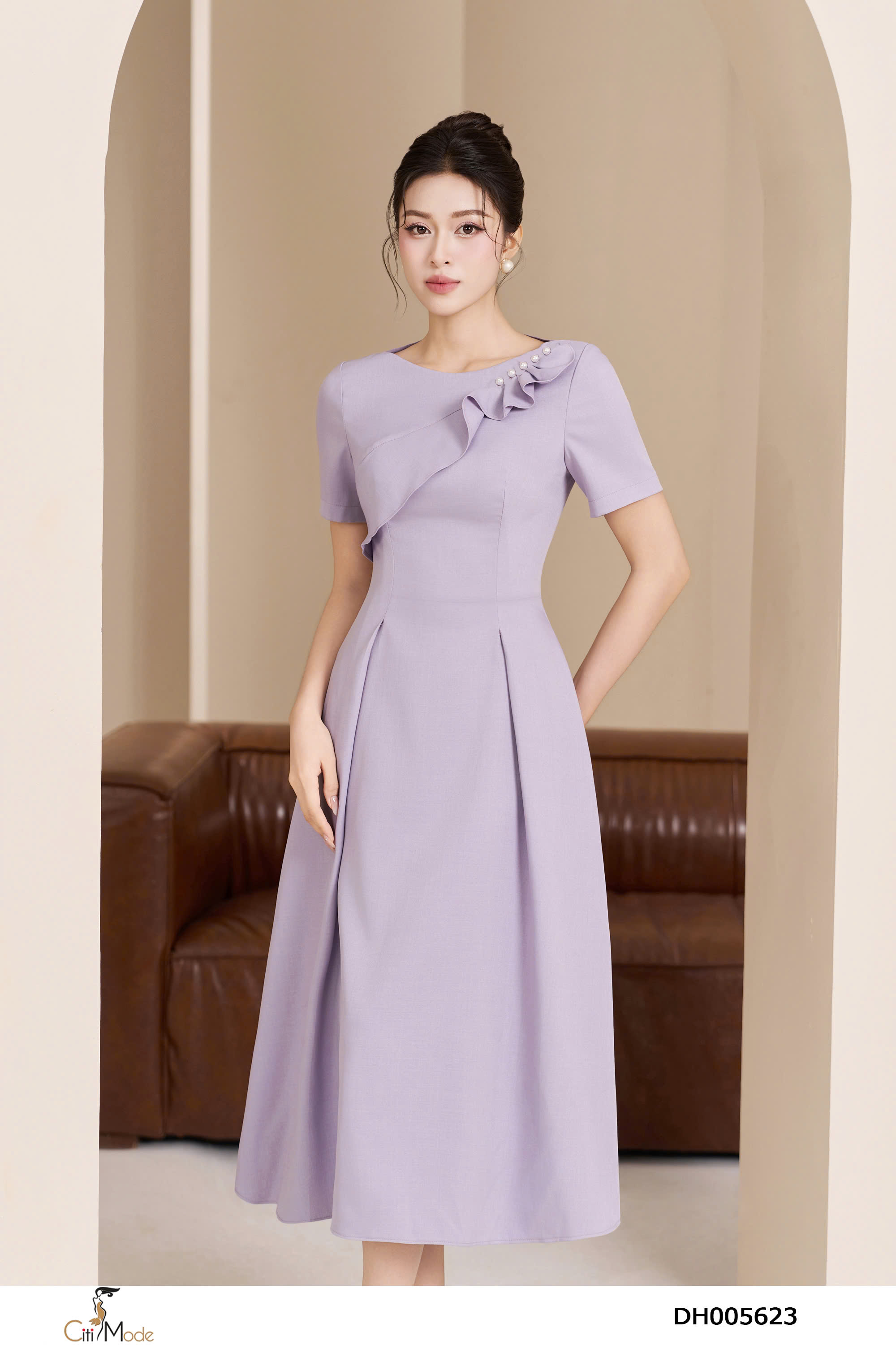 Đầm xòe tím bèo ngực cổ thuyền tay cọc