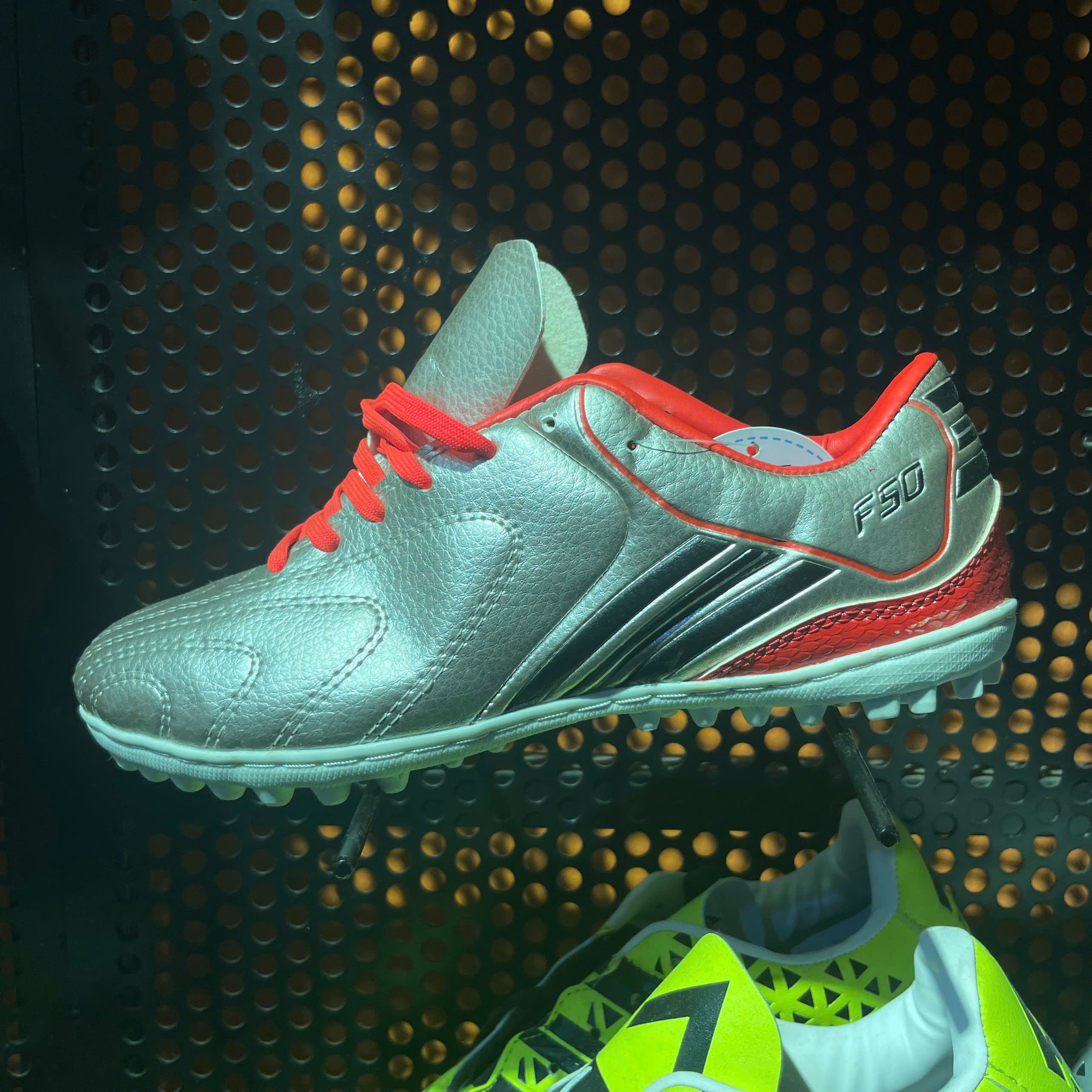 Giày F50 Messi bạc