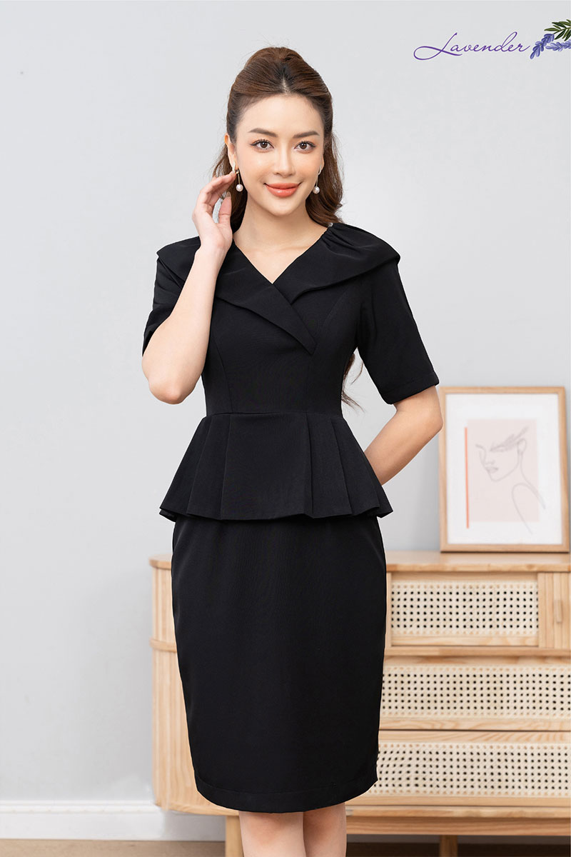 Đầm ôm peplum cổ choàng D2446