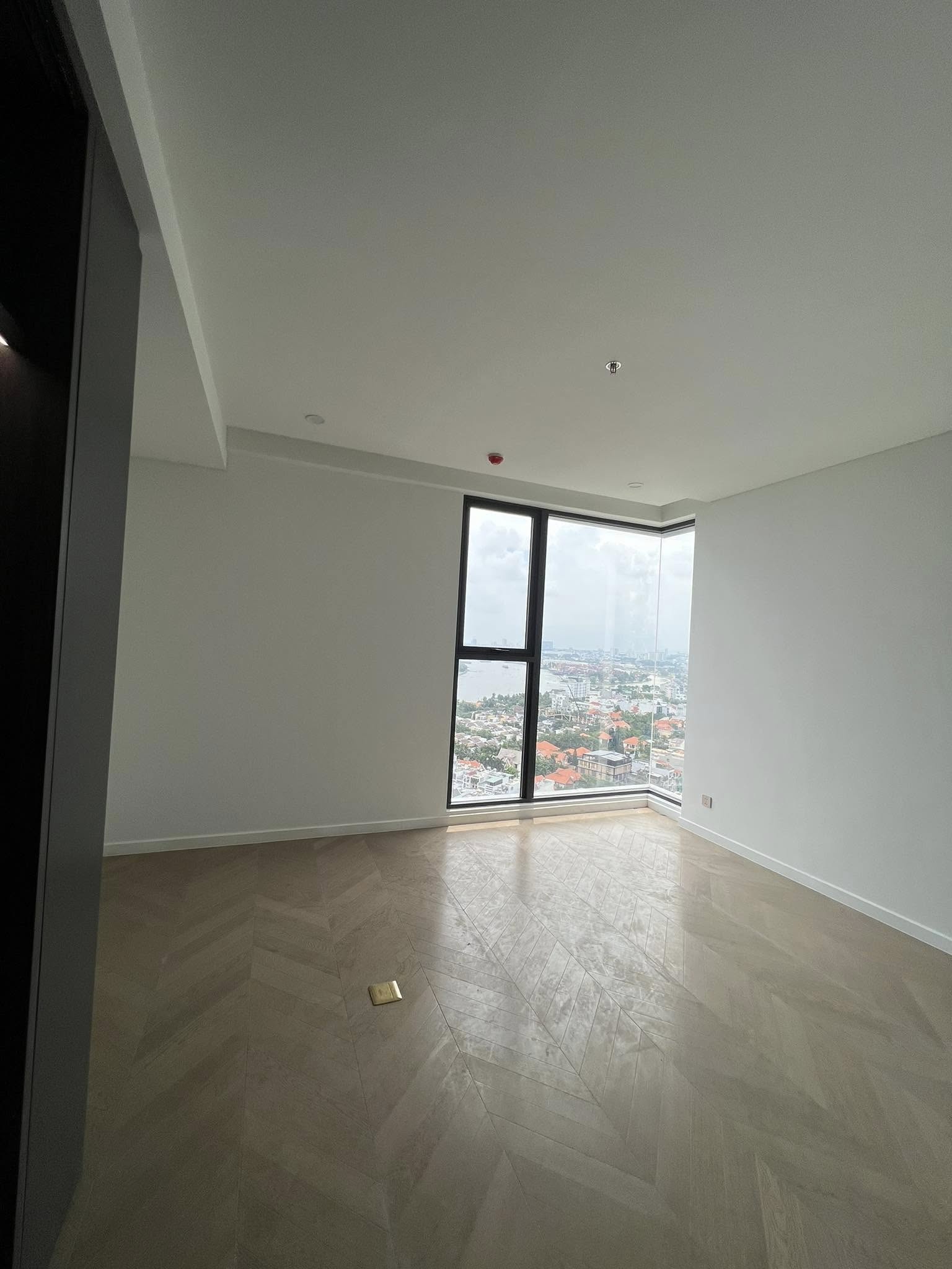 Deal hot nhất - Bán căn hộ 3PN view sông đẹp, tầng cao _thumbnail_1