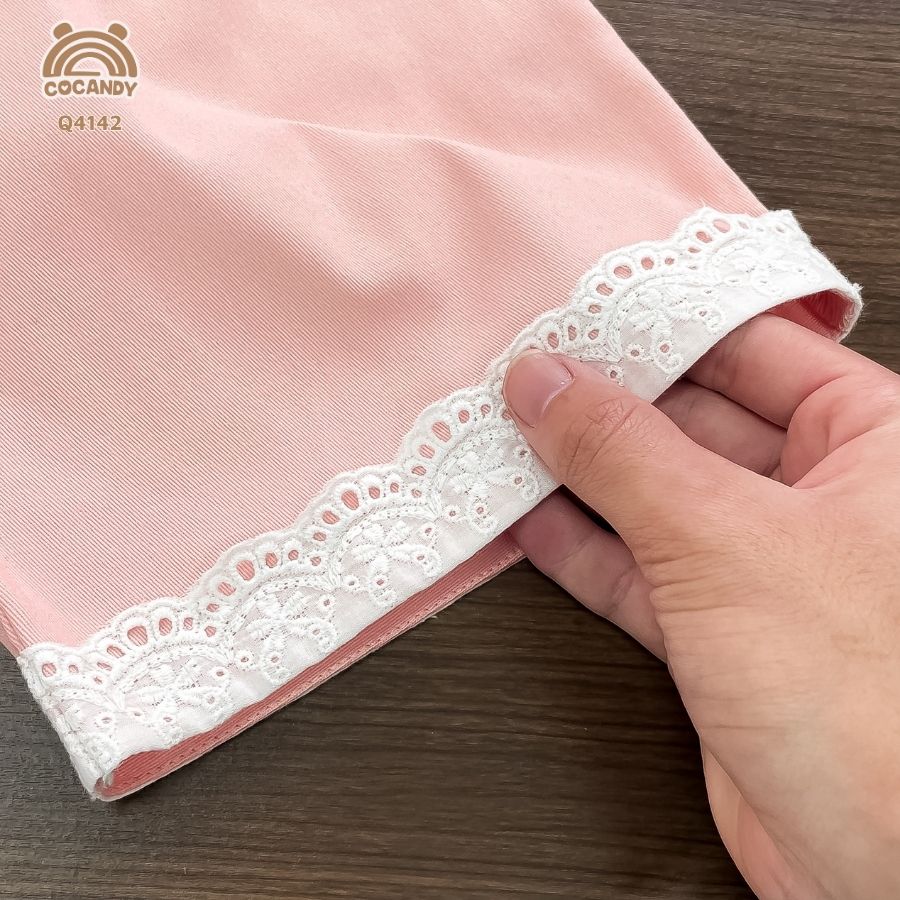 Quần dài kaki HỒNG suông gấu phối ren_thumbnail_4