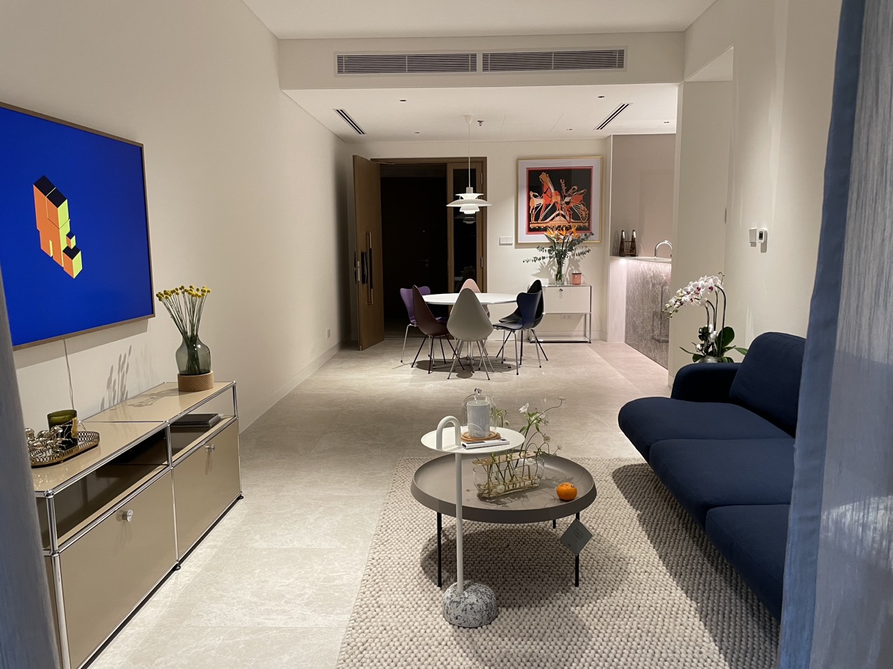 Cần cho thuê gấp căn 3 phòng ngủ , view đẹp thoáng mát nội thất y hình