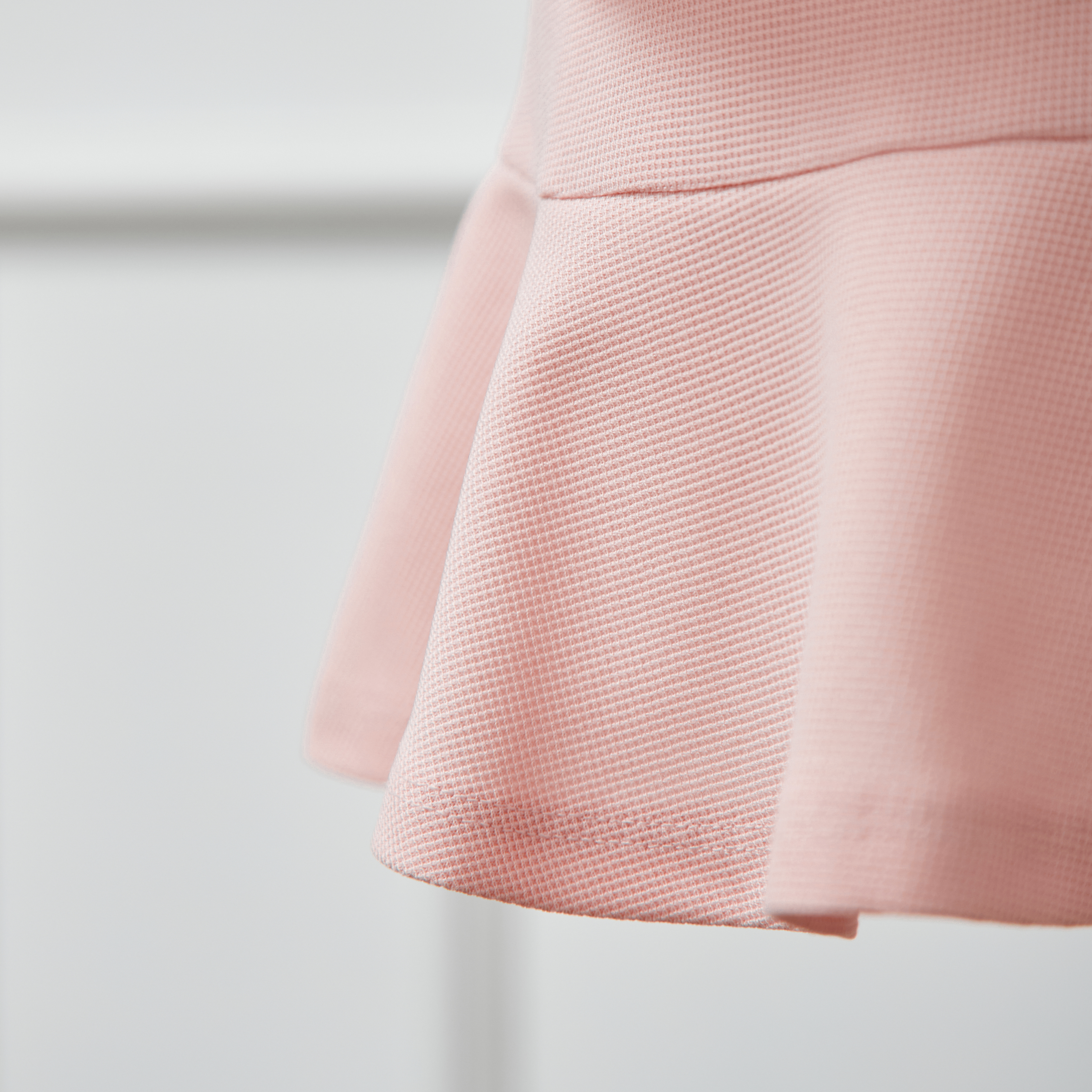 Bộ áo tay bồng chân váy thêu Pretty_thumbnail_3