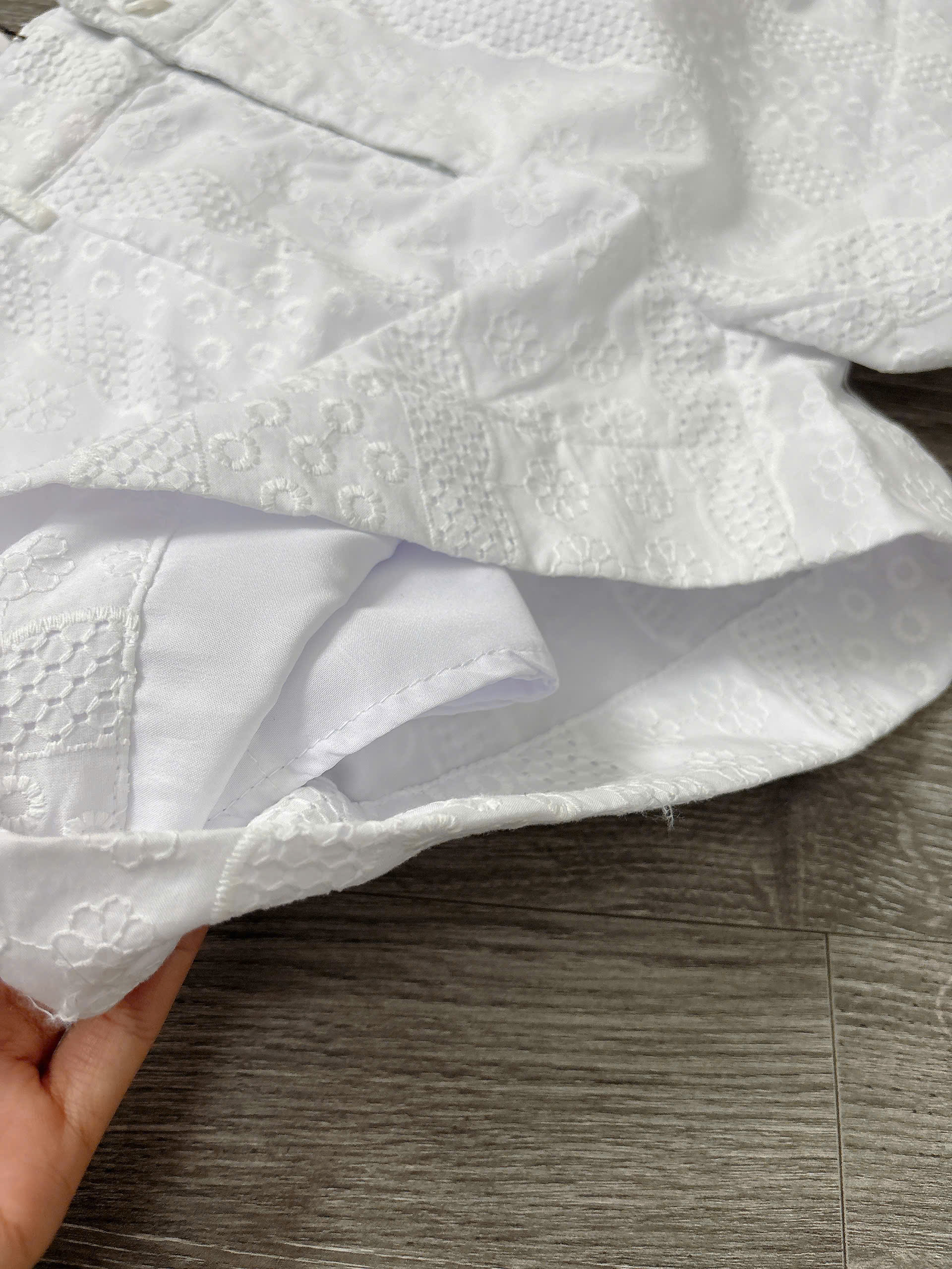 H99 QUẦN SHORT TRẮNG THÊU HOA_thumbnail_11