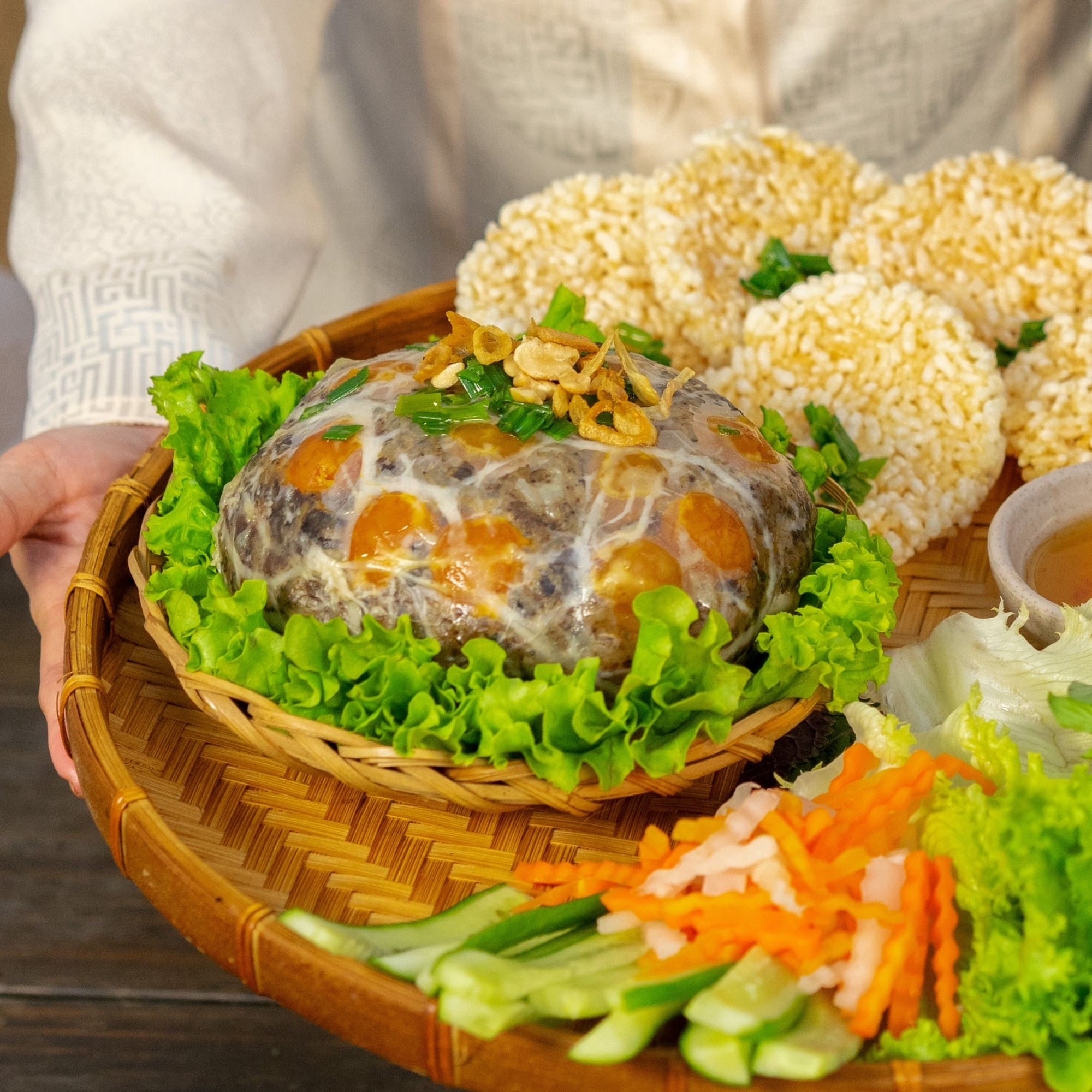 Chả Đùm Trứng Muối 600g – Đặc Sản Gia Truyền 30 Năm, Món Ngon Miền Nam Chuẩn Vị_thumbnail_3