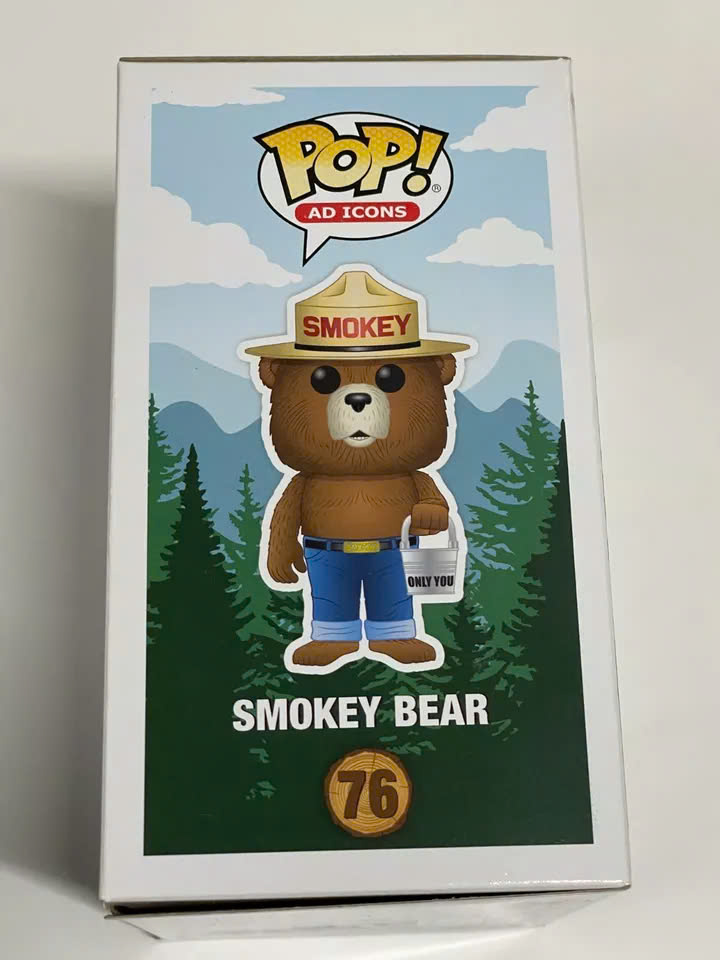 Mô hình gấu Smoke Bear_thumbnail_6