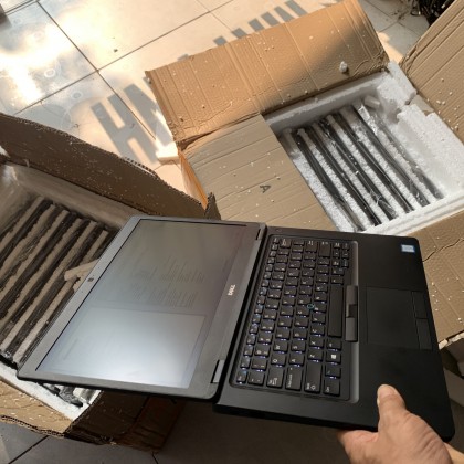 Dell Latitude 5490, Core i7-8650U, VGA rời 2G up 6G, Ram 8GB DR4, SSD 256GB, 14inch FHD- Đẹp như mới (Zin 100%)