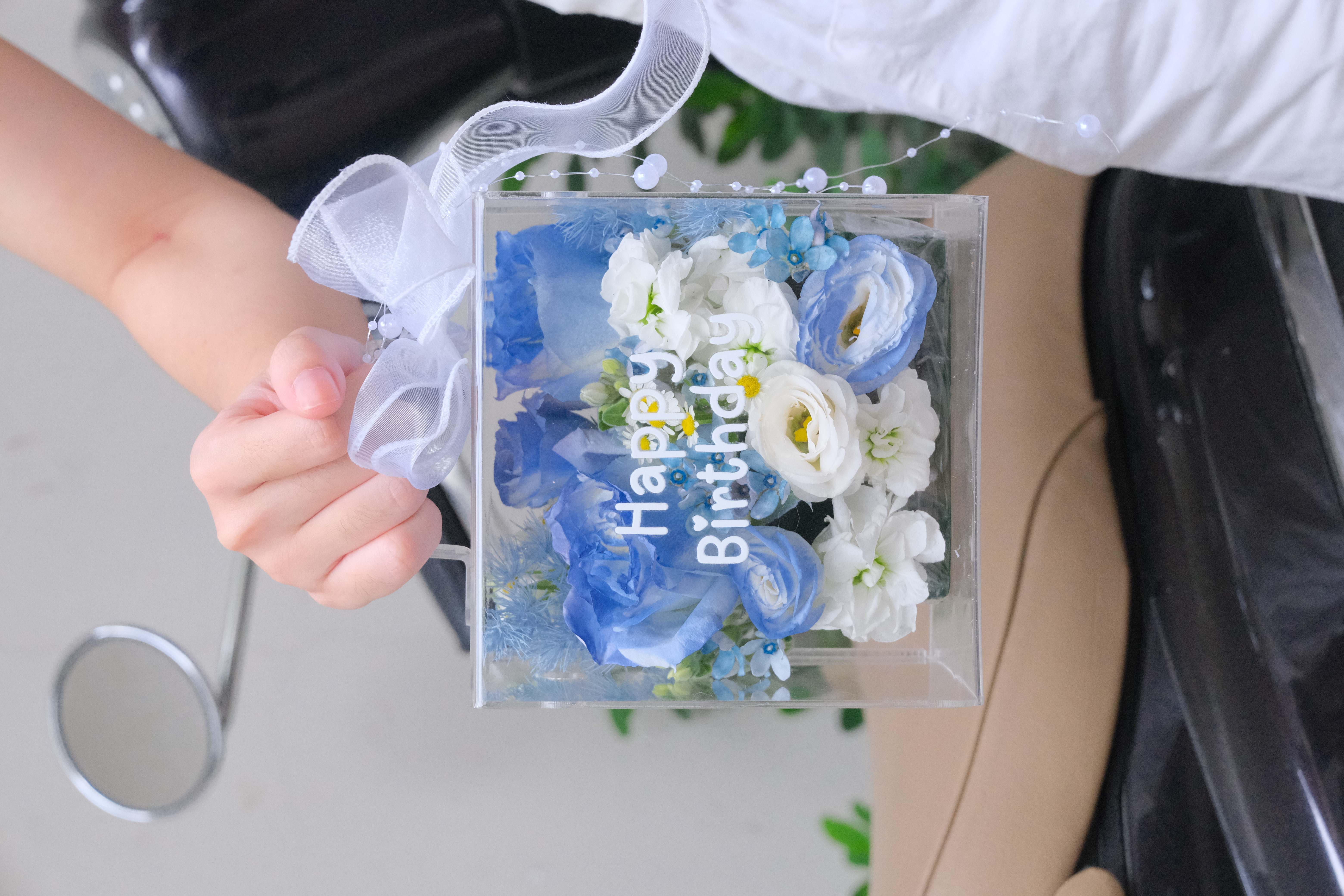 Hộp hoa Mica Mini - Tone Blue