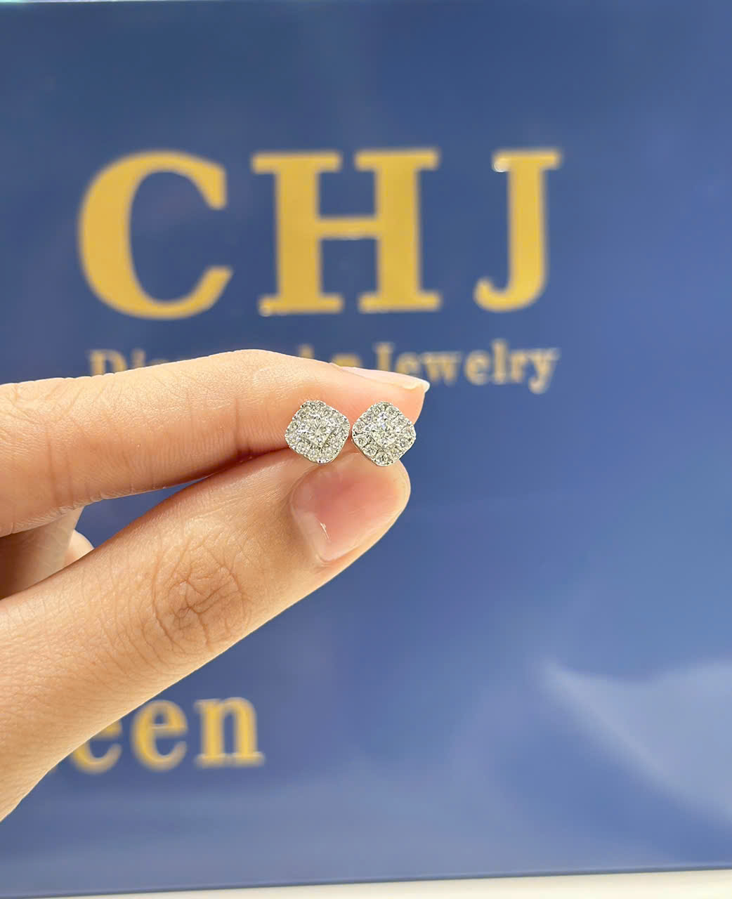 Hoa tai kim cương – Vàng trắng 14K