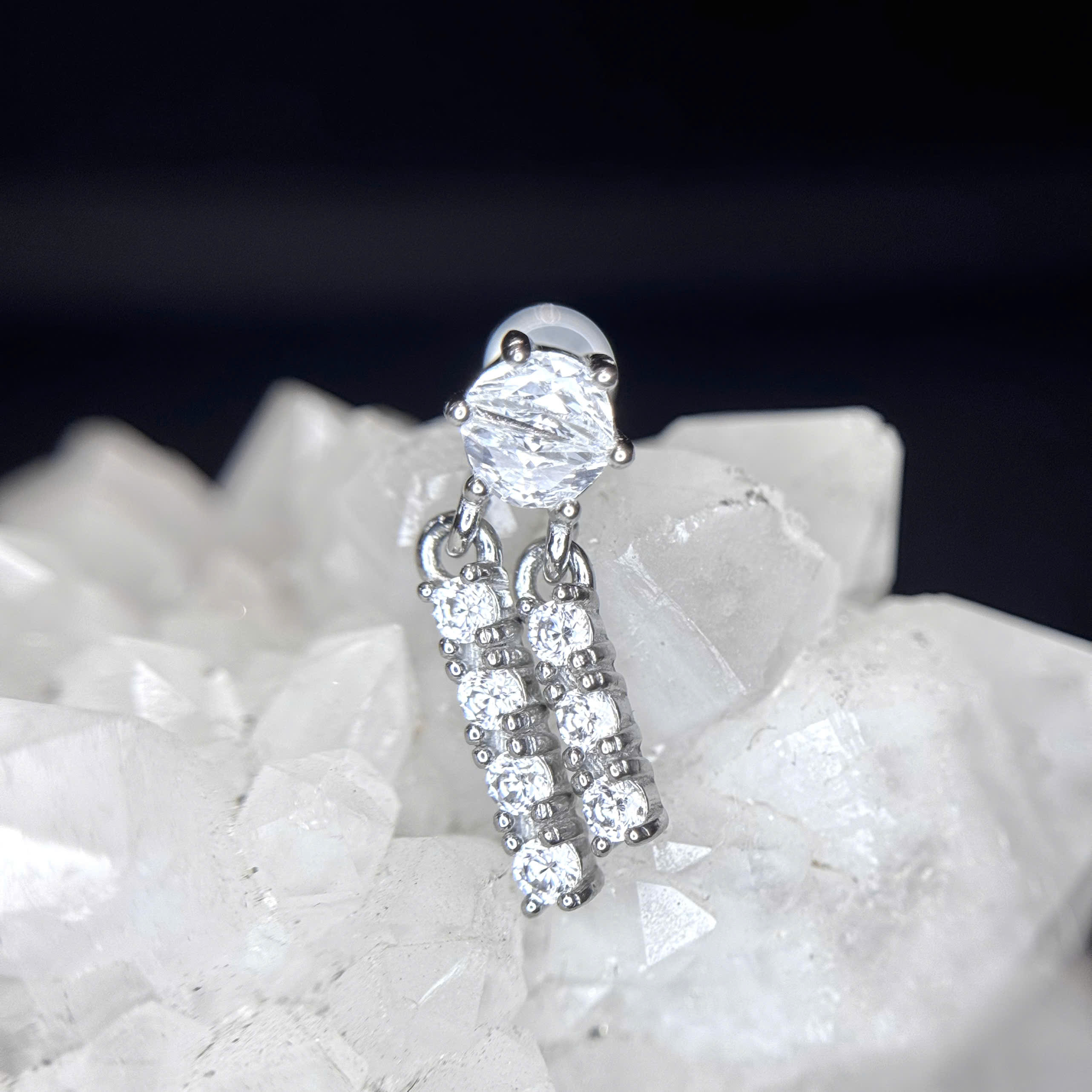 Khuyên kiểu rơi 2 tua đá dẹt_thumbnail_2