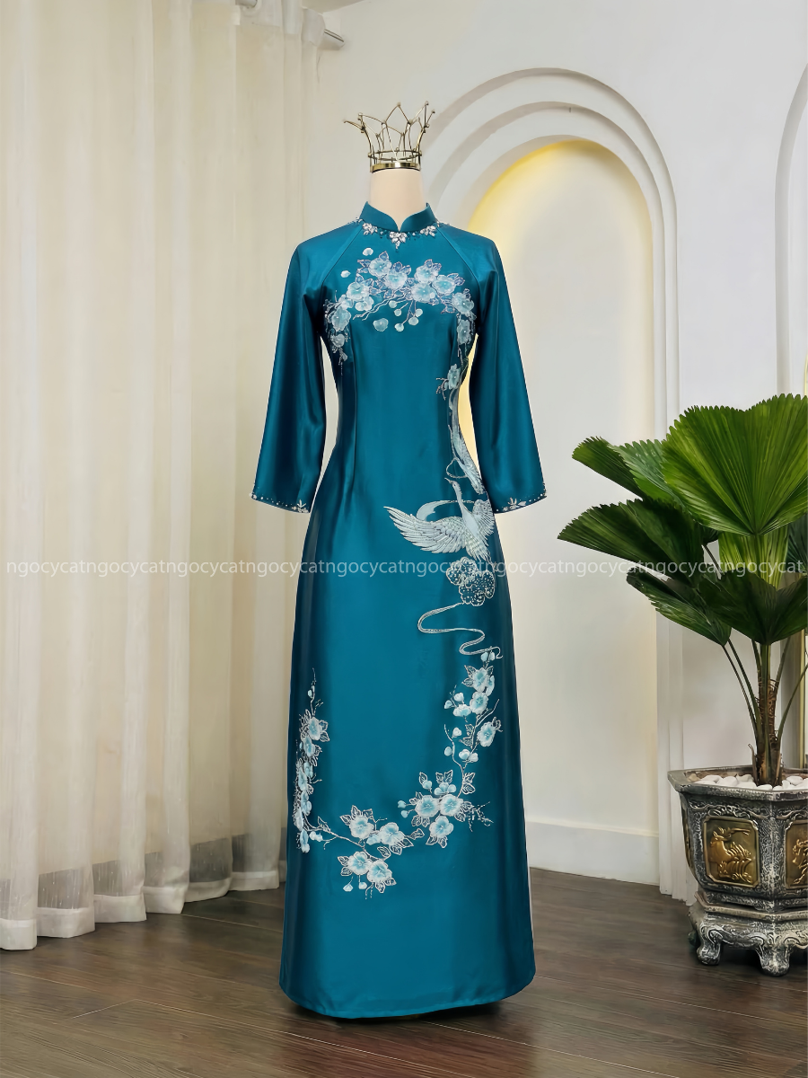 Áo Dài Bà Sui Màu Xanh Dương Vẽ Hoa Hạc