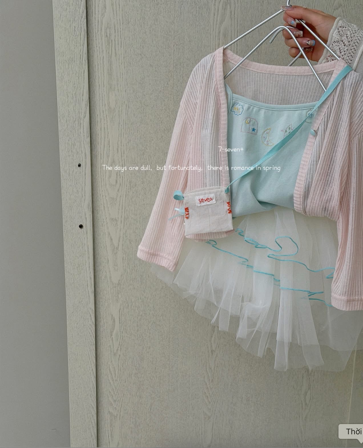 (H154) Chân váy voan trắng kẻ xanh hãng Seven