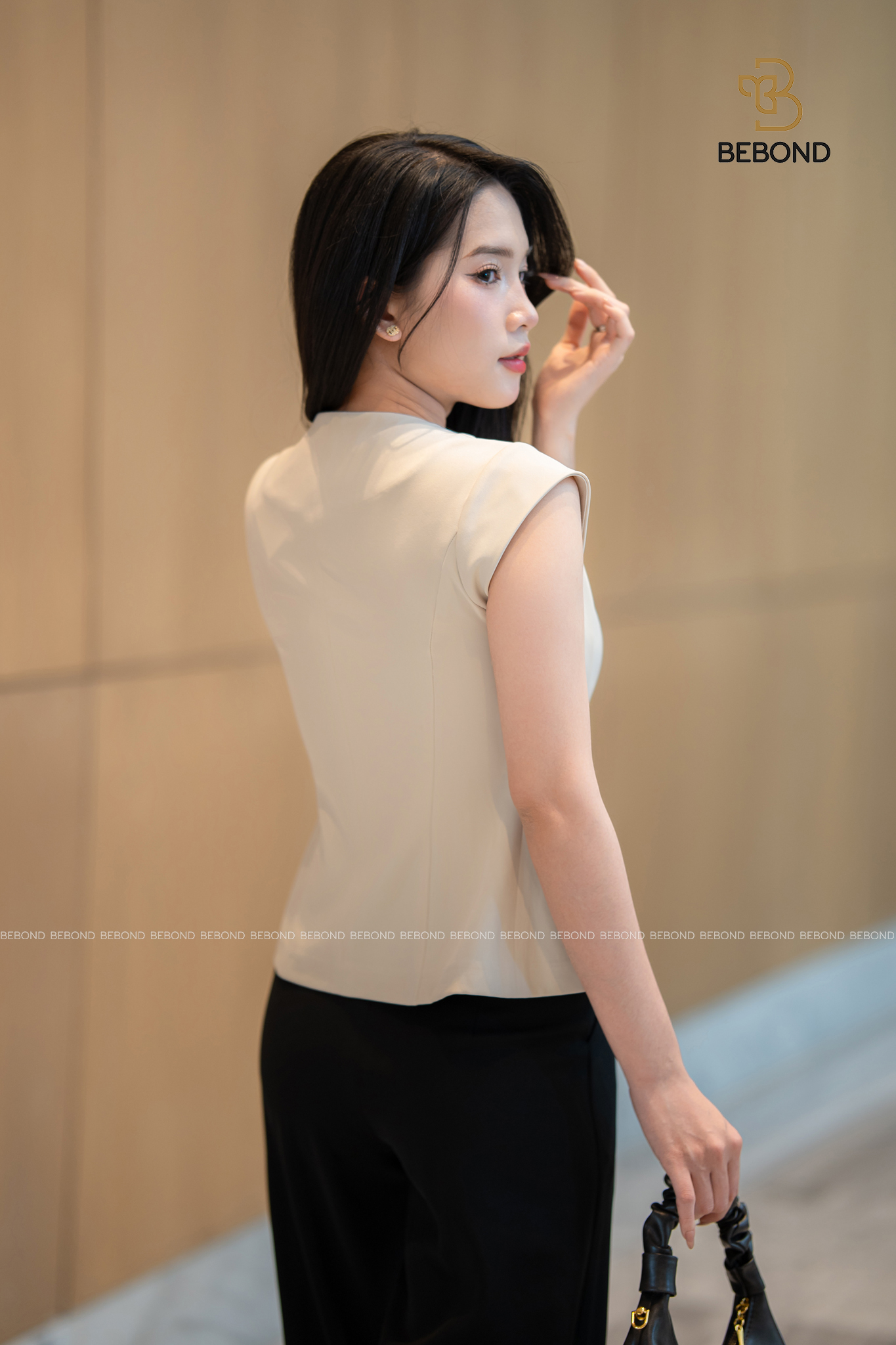 Áo kiểu đính cúc bạc LUNA màu TRẮNG KEM_thumbnail_6