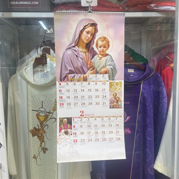 Lịch treo tường lò xo 4 tờ (2 mặt)