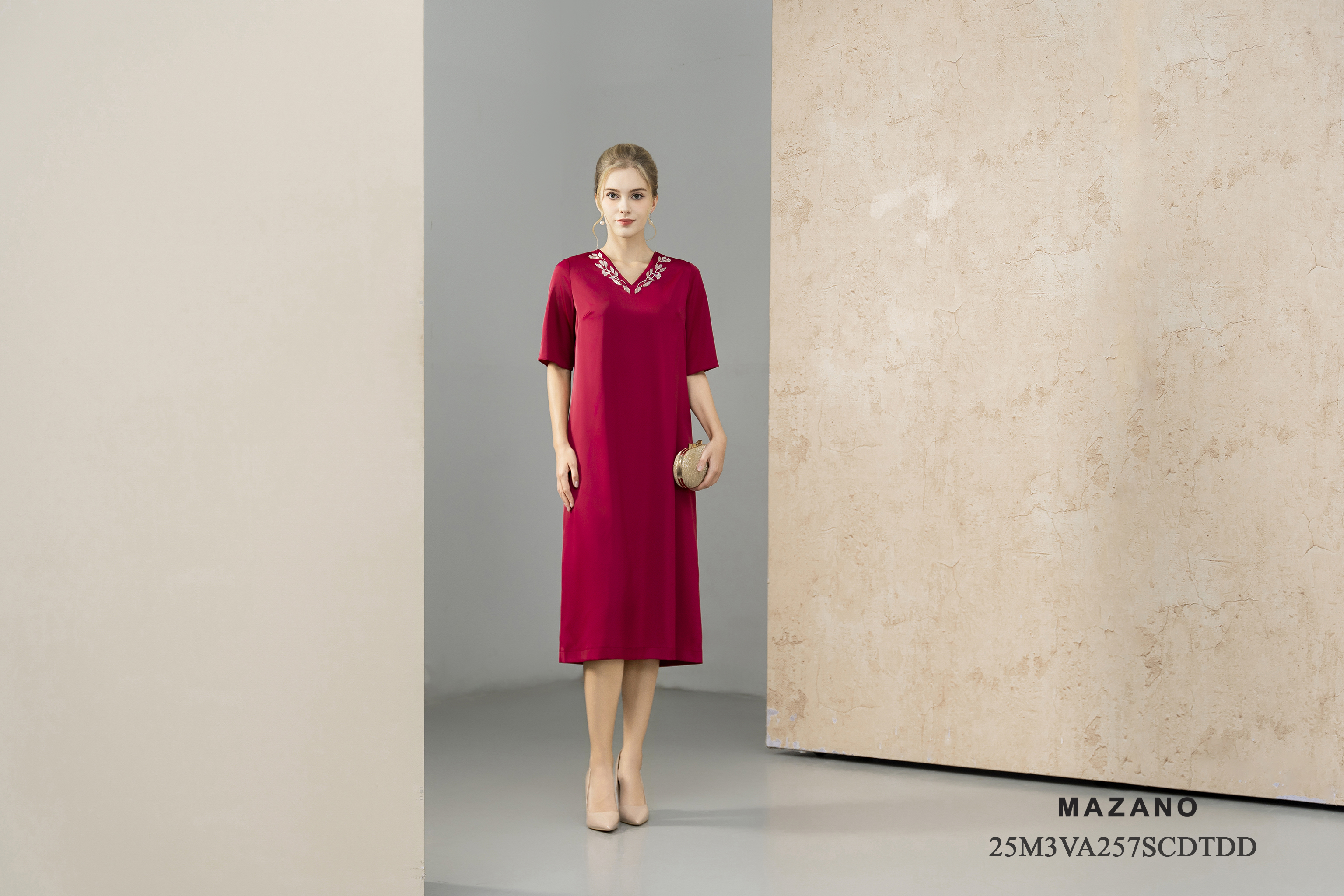 Váy đầm suông A Vải tencel Thêu trang trí thủ công Cổ V Tay ngắn Dài đến bắp chân