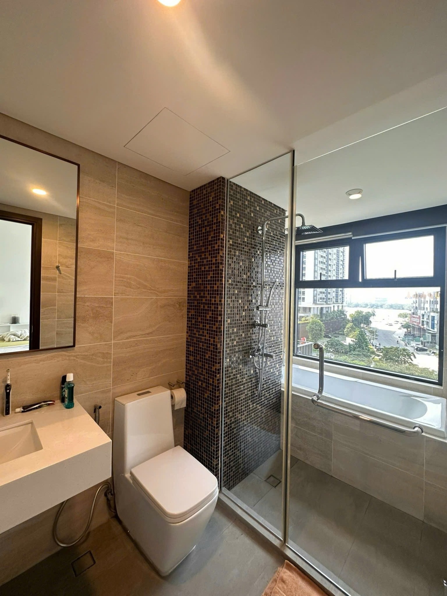 Cho thuê 3 phòng ngủ One Verandah - View nội khu, hướng sông mát mẻ, tầng thấp _thumbnail_3