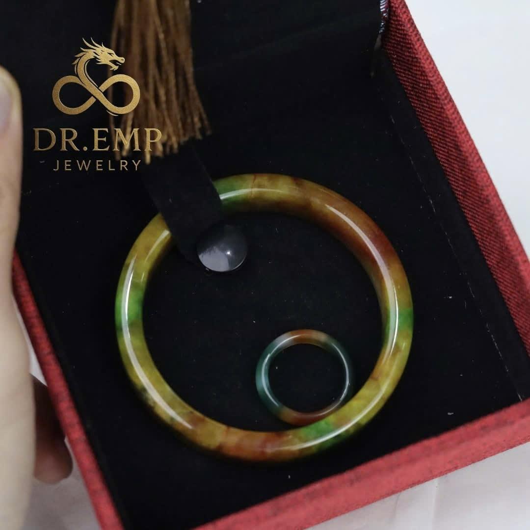 mã não tứ quý 4 mùa mua vòng tặng nhẫn