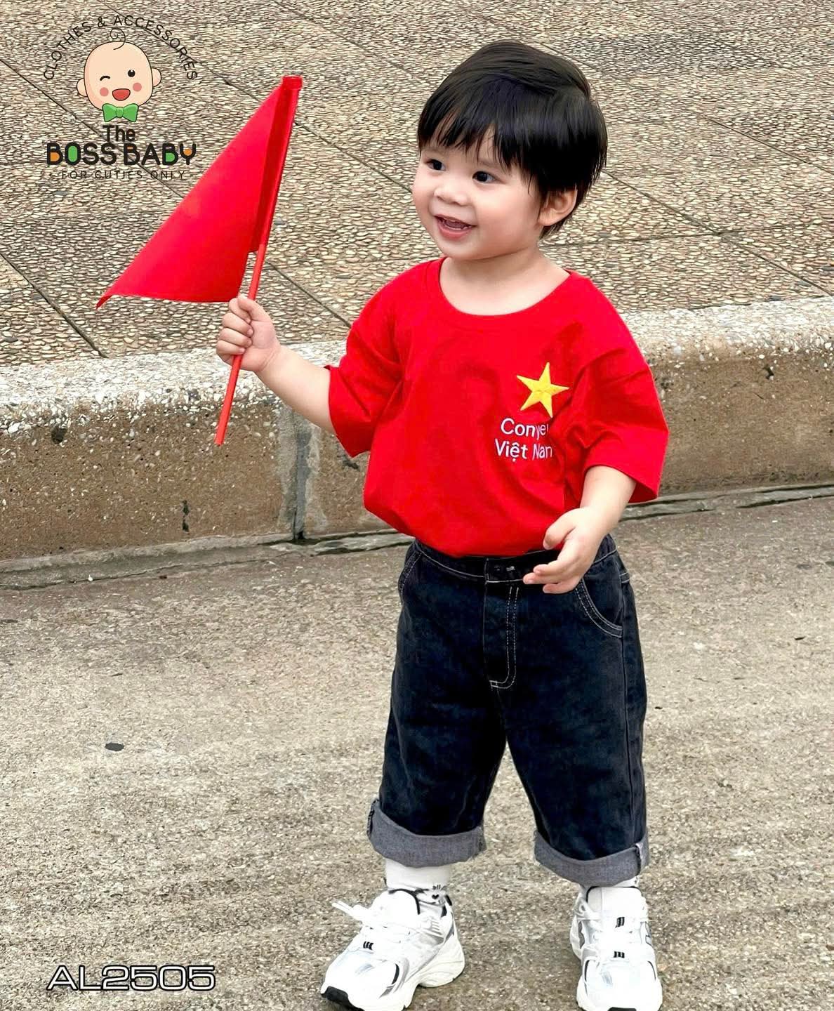 Áo cotton đỏ thêu sao vàng Yêu VN_thumbnail_1