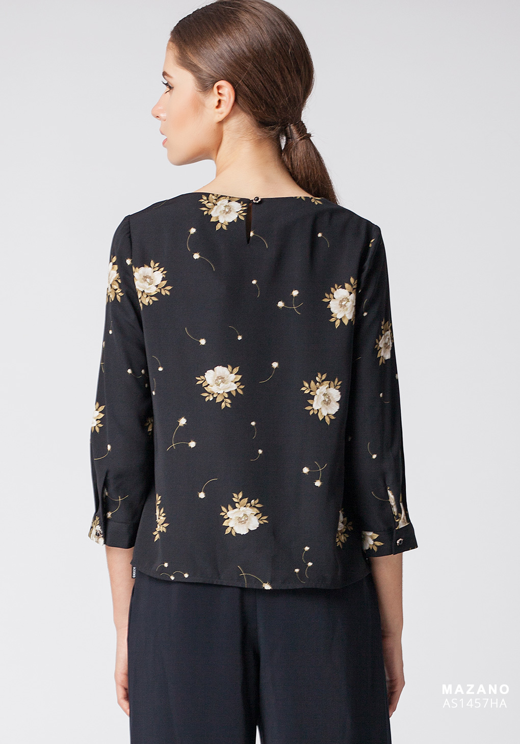 Áo croptop hoa nền đen_thumbnail_2