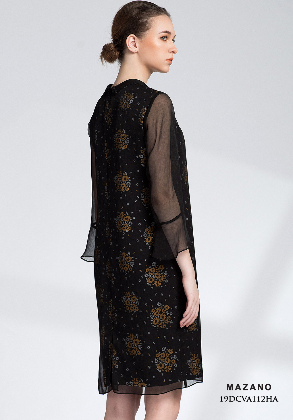 Đầm đen phủ họa tiết tay dài_thumbnail_2