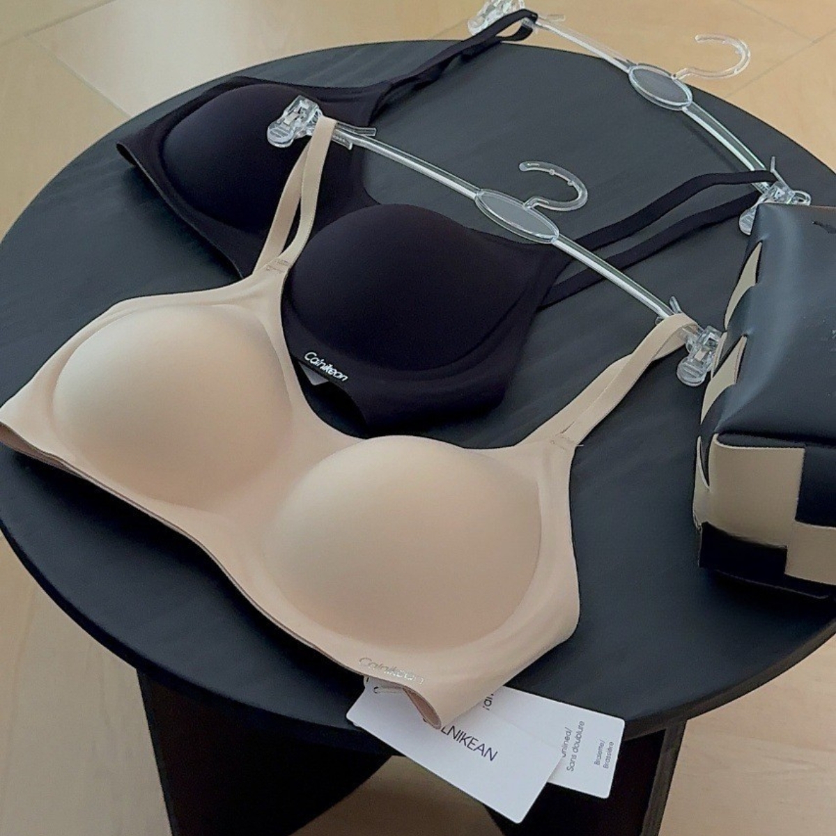 CalniKean Áo Lót Nữ Su Đúc Không Đường May Mềm Mại 2 Màu Đen Da Mút 6cm Siêu Nâng Đẩy V1 CK04_thumbnail_7