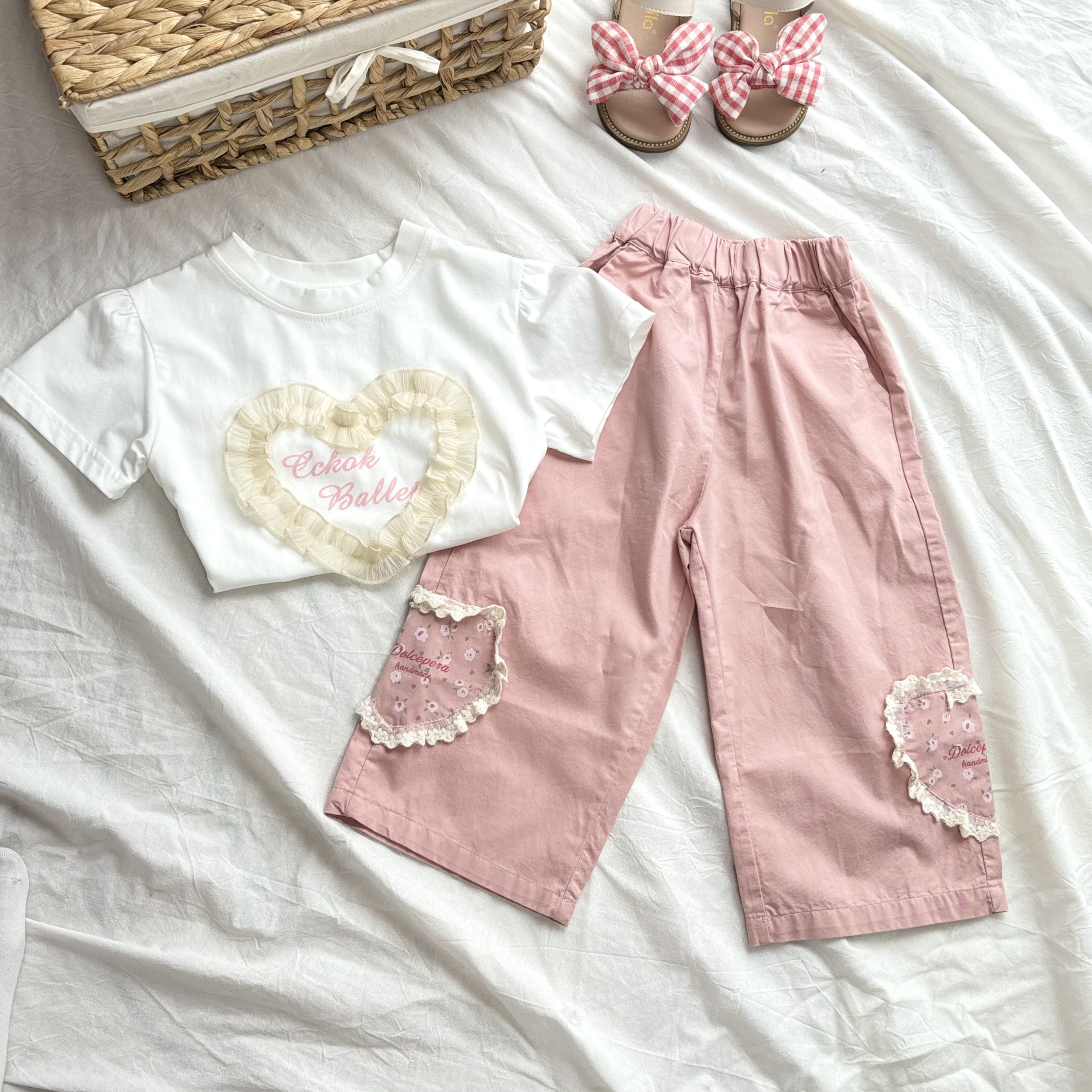 (Q21) Quần thô mềm họa tiết trái tim siêu dễ thương thời trang bé gái QCCC 2025_thumbnail_0