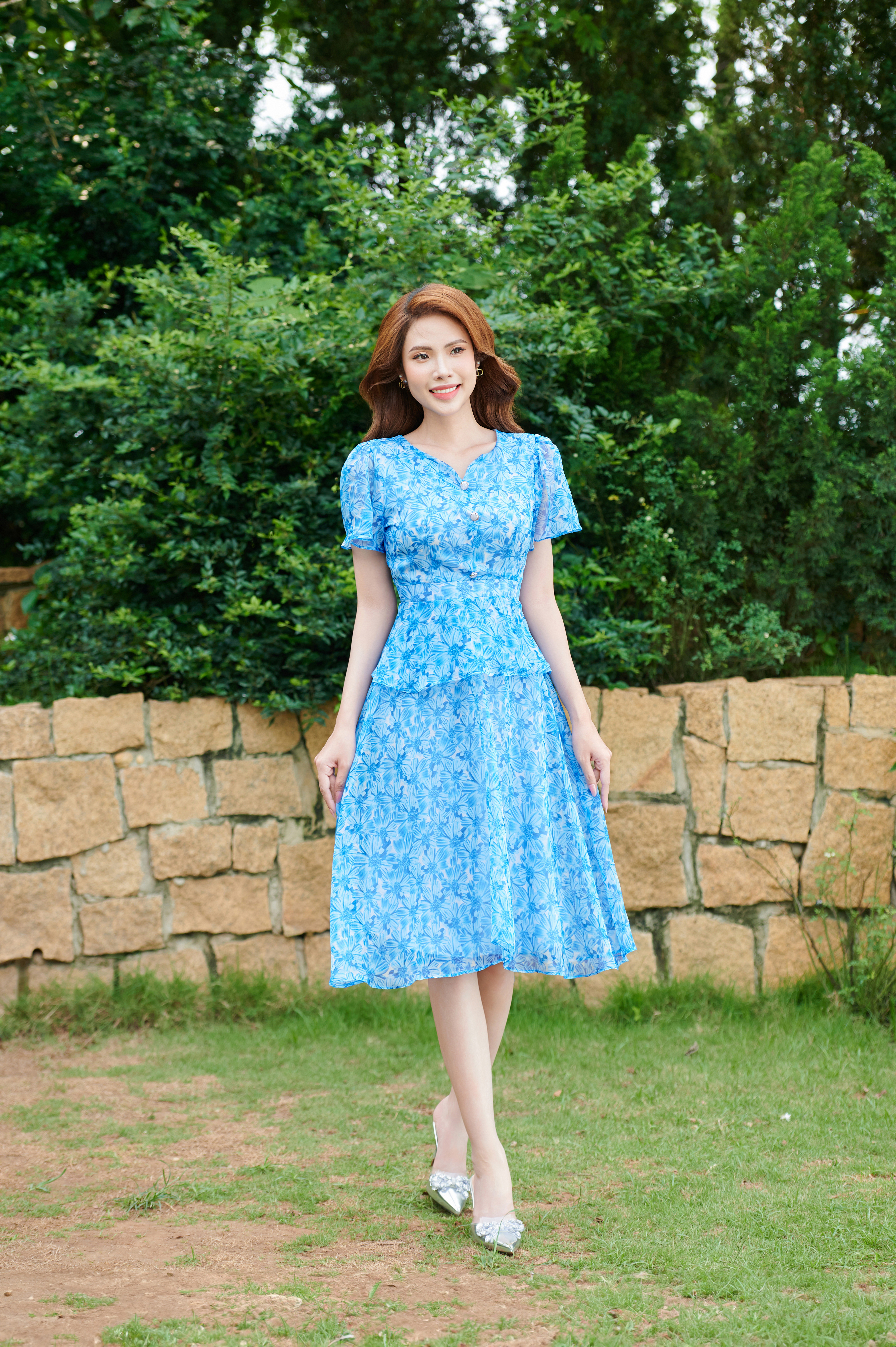 Đầm xoè peplum hoa xanh cổ giọt lệ_thumbnail_2