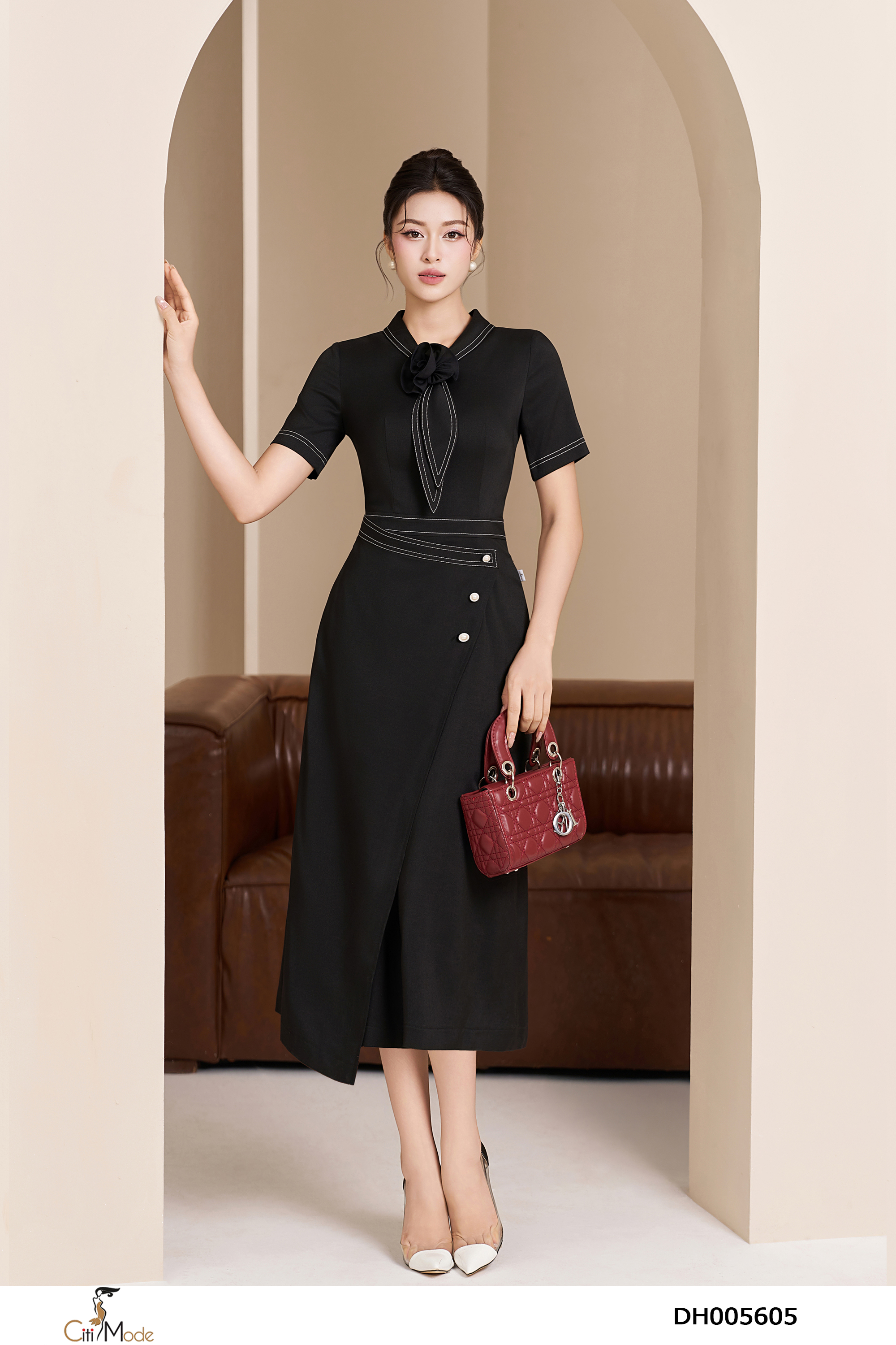 Đầm xòe A đen cổ cách điệu đính hoa_thumbnail_2