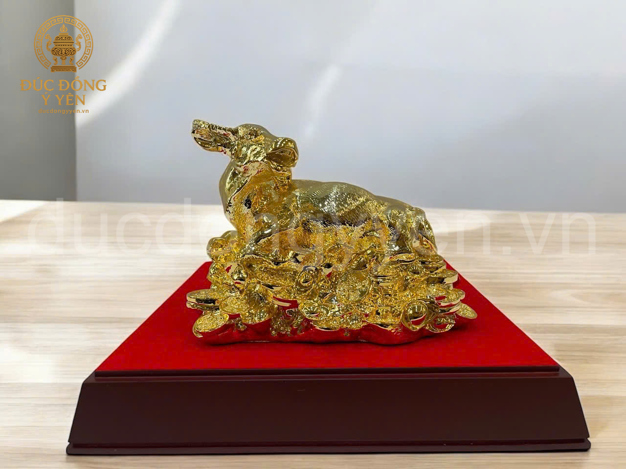 Tượng trâu nằm tiền mạ vàng cao cấp 