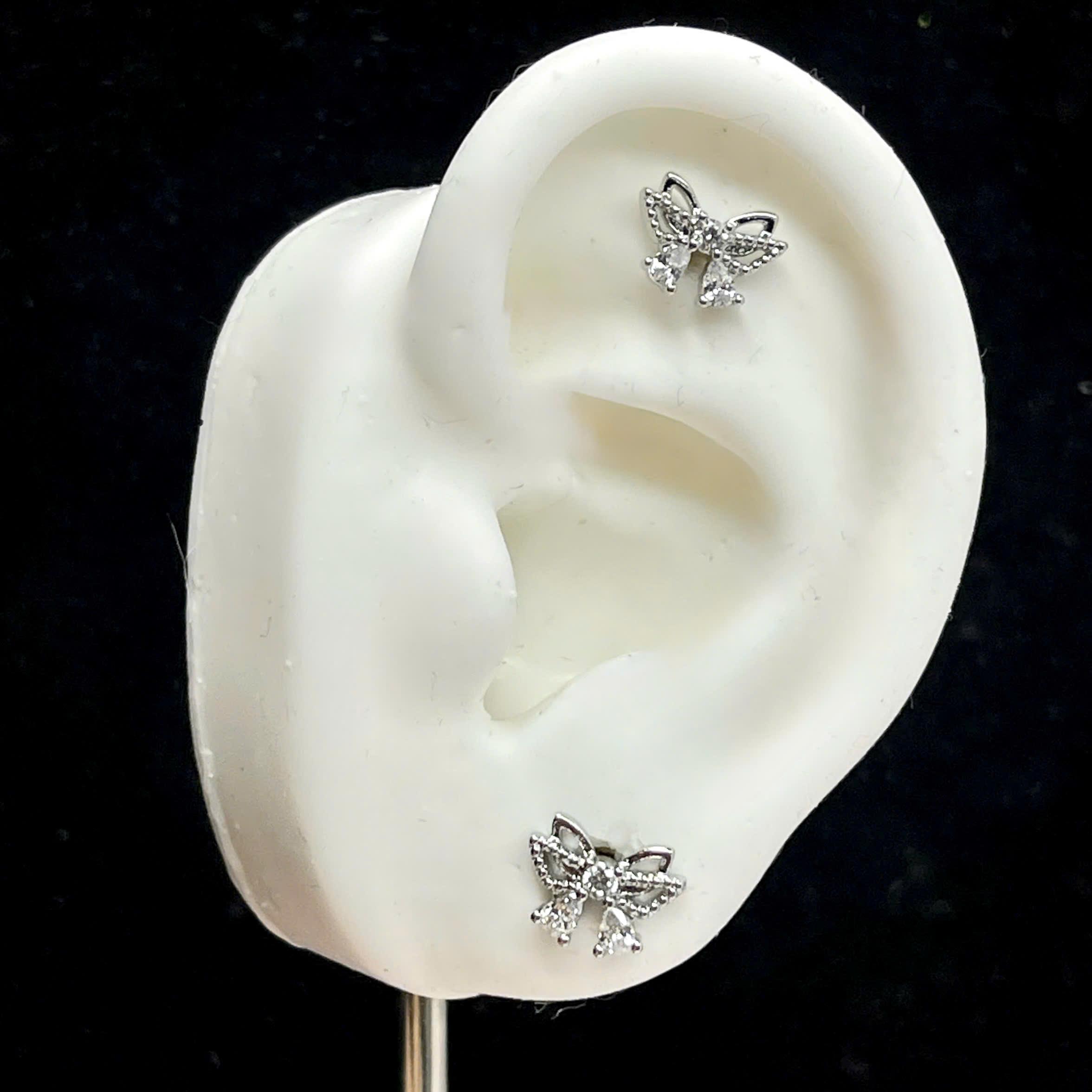 Khuyên kiểu bướm nơ trắng dẹt_thumbnail_1